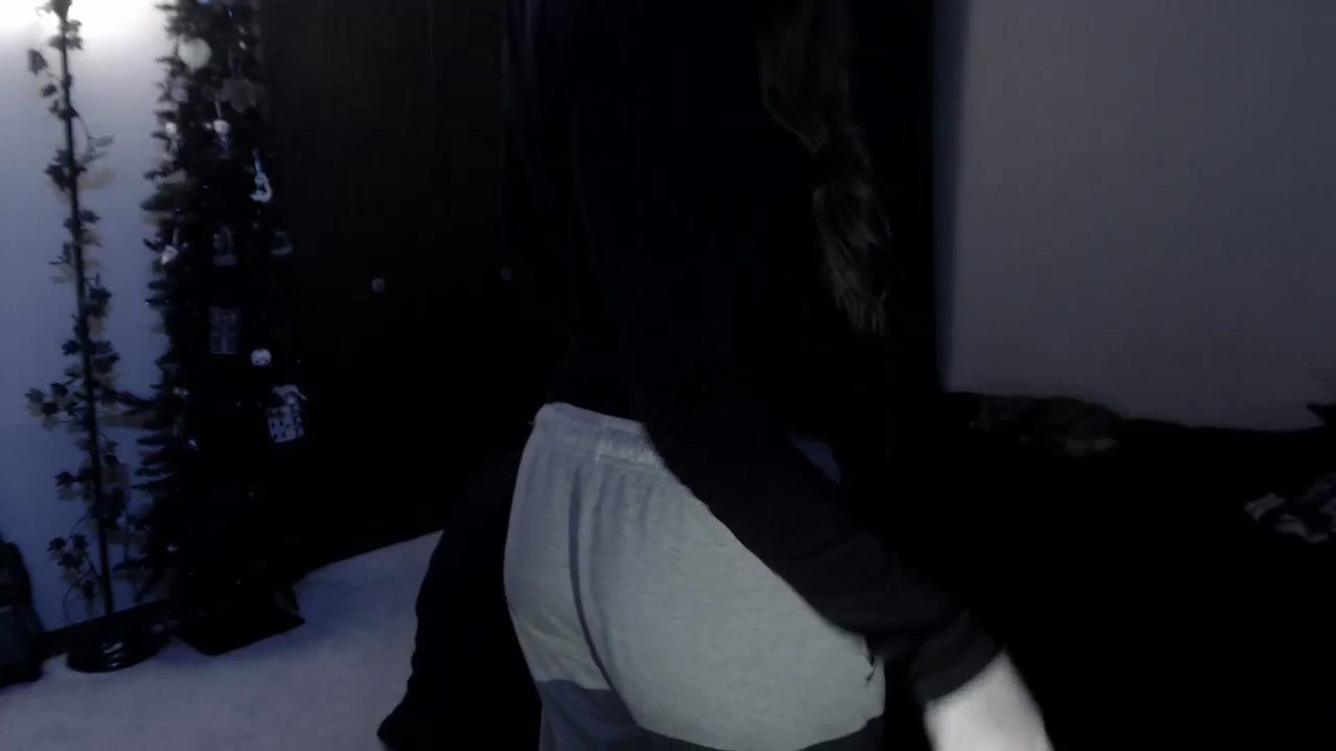 Gallery image thumbnail from LadyMarceline's myfreecams stream on, 11/30/2025, 07:07 image 13 of 20