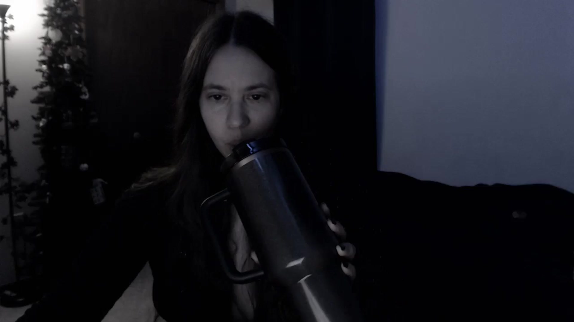 Gallery image thumbnail from LadyMarceline's myfreecams stream on, 01/17/2026, 07:33 image 16 of 20