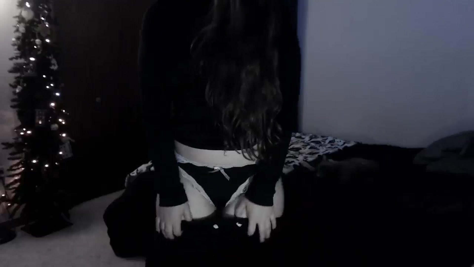 Gallery image thumbnail from LadyMarceline's myfreecams stream on, 04/01/2026, 07:03 image 12 of 20