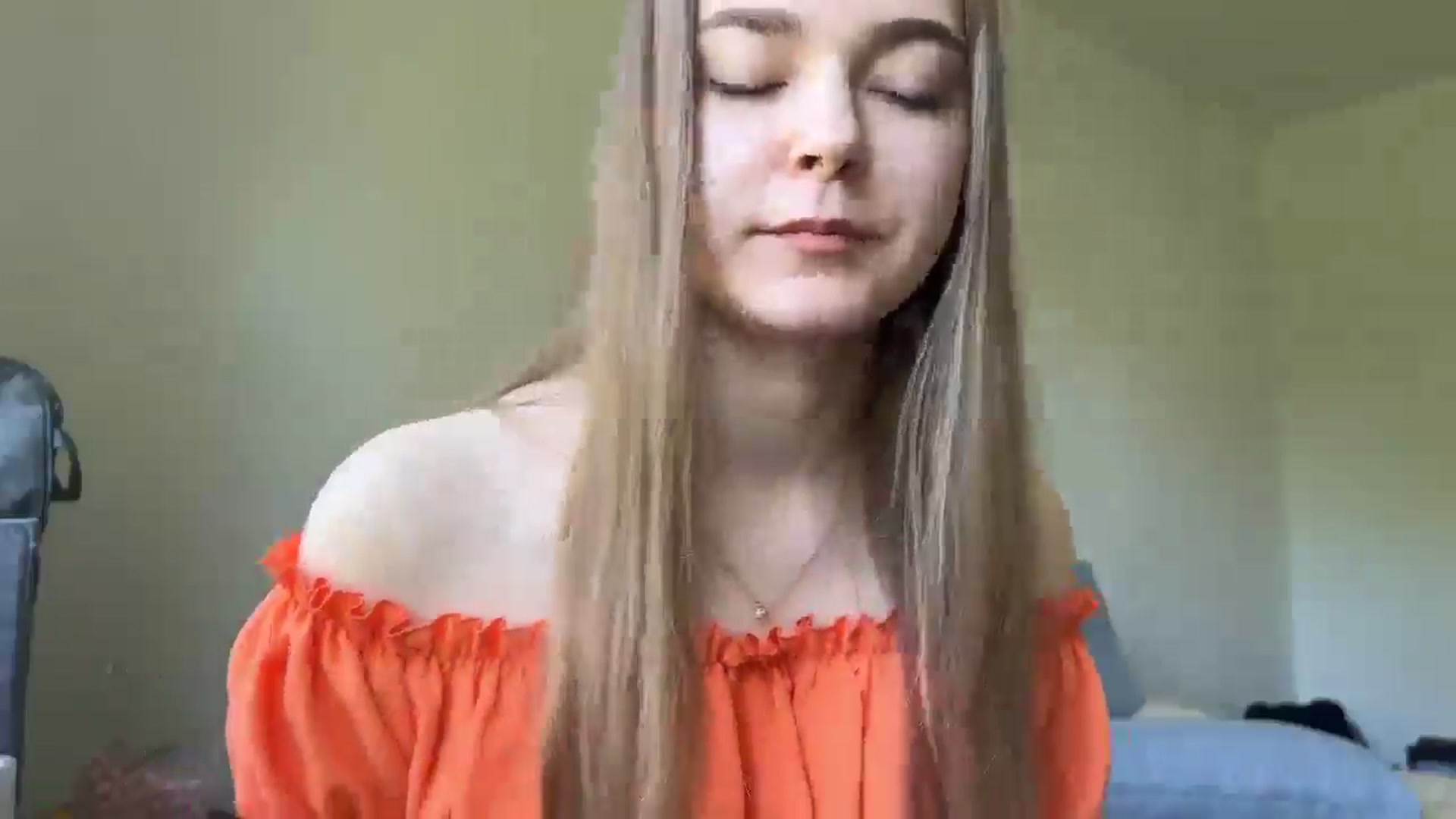 Gallery image thumbnail from LadyNesquick's myfreecams stream on, 05/14/2024, 09:14 image 14 of 20