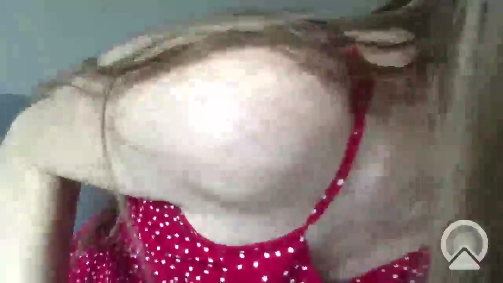 Gallery image thumbnail from LadyNesquick's myfreecams stream on, 05/25/2024, 11:44 image 9 of 20