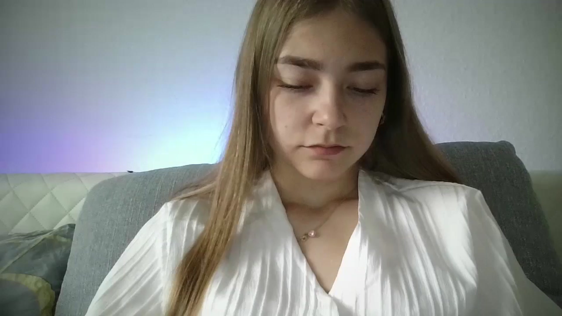 Gallery image thumbnail from LadyNesquick's myfreecams stream on, 07/23/2024, 10:31 image 17 of 20
