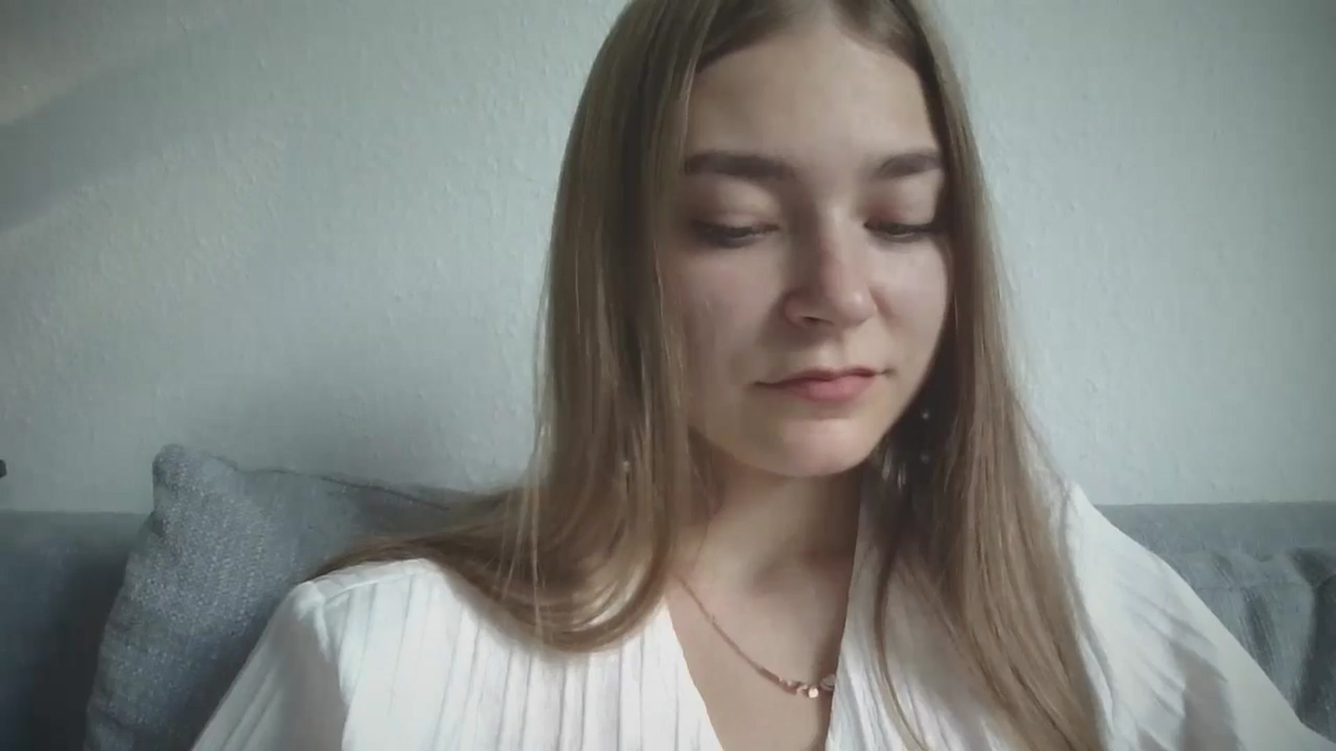 Gallery image thumbnail from LadyNesquick's myfreecams stream on, 07/29/2024, 17:10 image 19 of 20