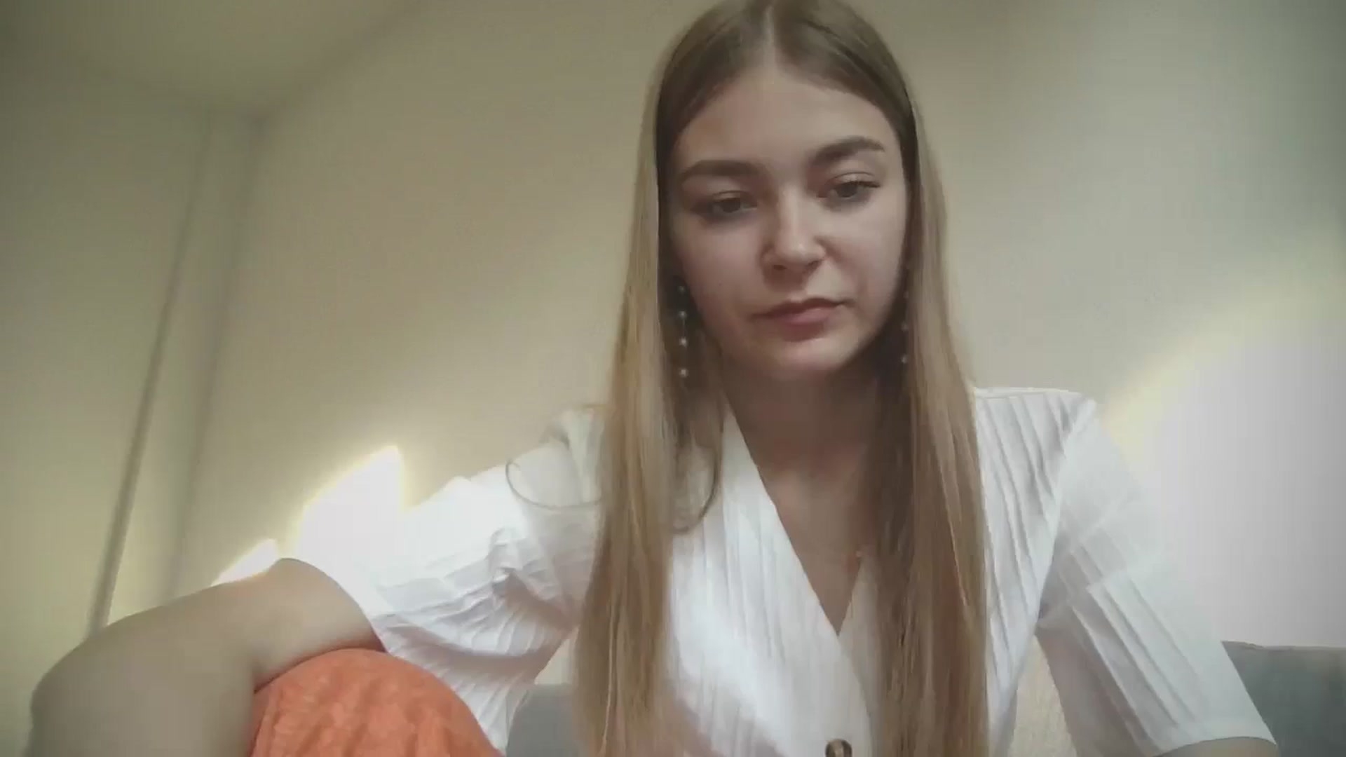 Gallery image thumbnail from LadyNesquick's myfreecams stream on, 07/29/2024, 18:00 image 13 of 20