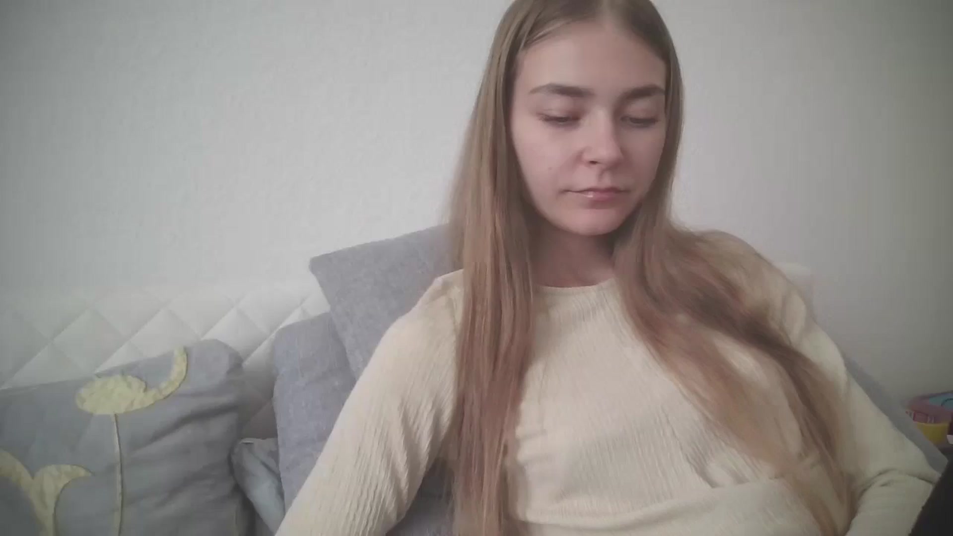 Gallery image thumbnail from LadyNesquick's myfreecams stream on, 08/08/2024, 16:24 image 1 of 20