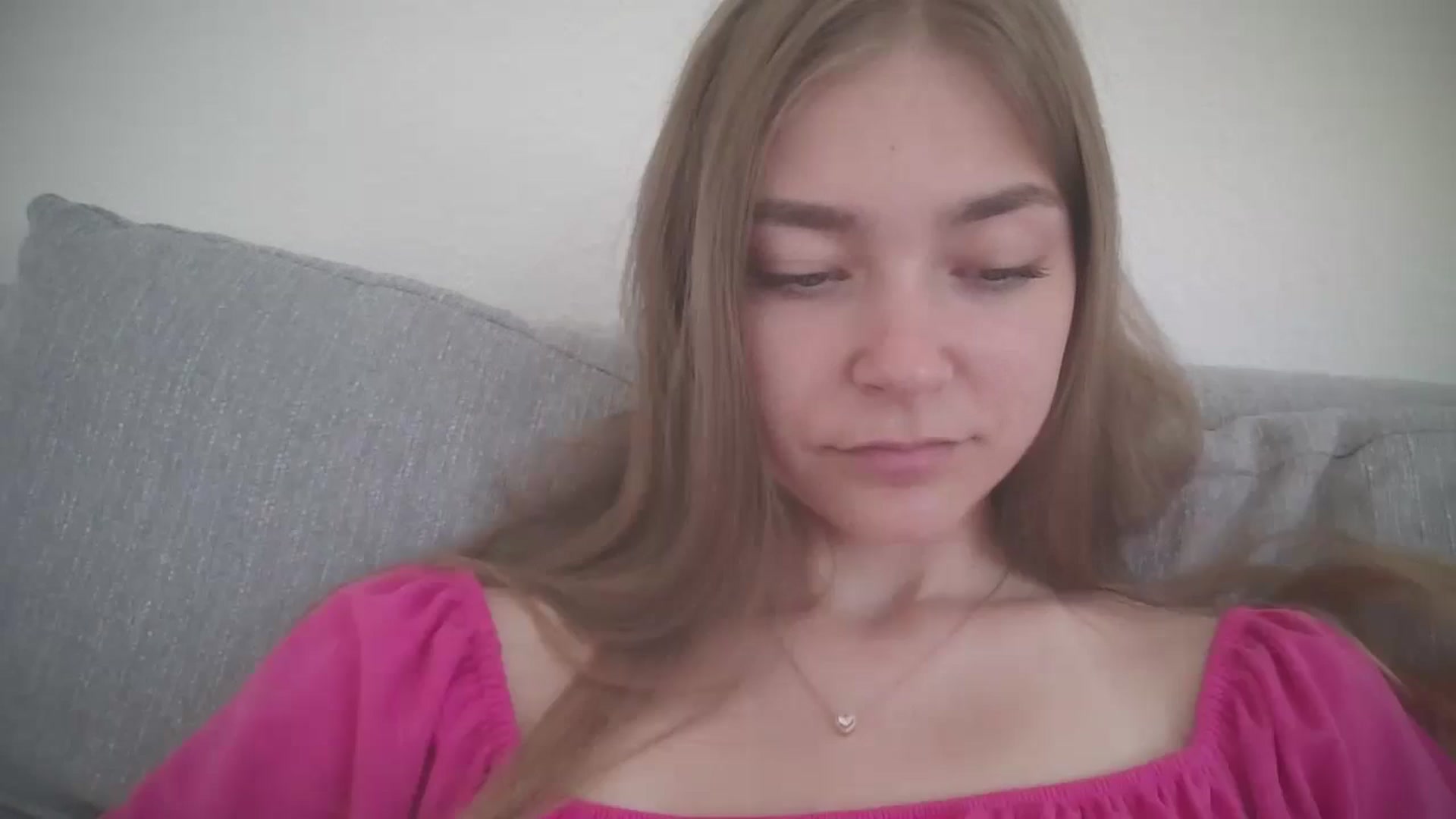 Gallery image thumbnail from LadyNesquick's myfreecams stream on, 08/12/2024, 15:43 image 18 of 20