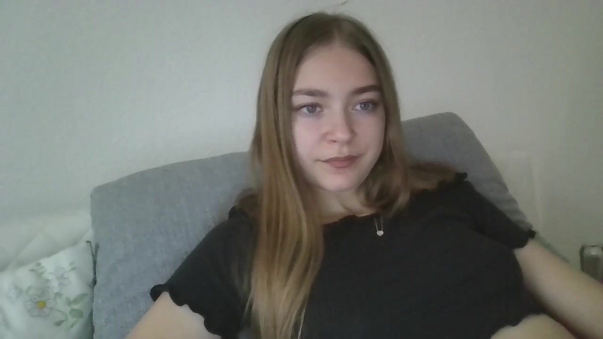 Gallery image thumbnail from LadyNesquick's myfreecams stream on, 10/01/2024, 09:55 image 8 of 20