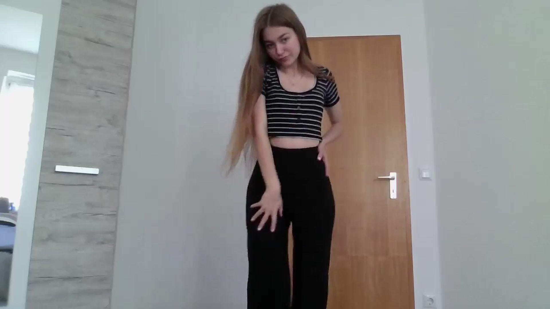 Gallery image thumbnail from LadyNesquick's myfreecams stream on, 10/16/2024, 13:17 image 18 of 20
