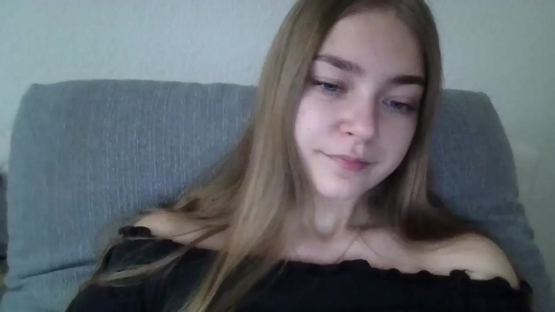 Gallery image thumbnail from LadyNesquick's myfreecams stream on, 10/21/2024, 13:23 image 16 of 20