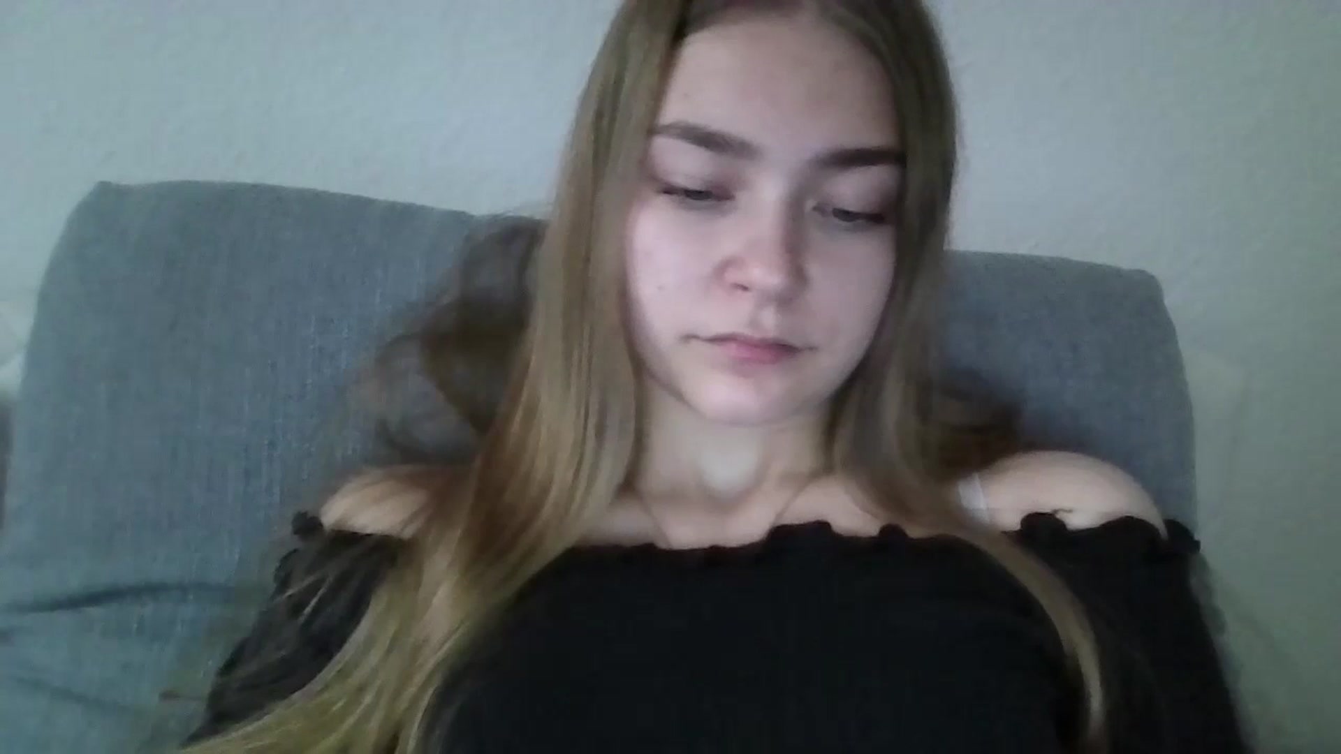Gallery image thumbnail from LadyNesquick's myfreecams stream on, 10/21/2024, 14:18 image 15 of 20
