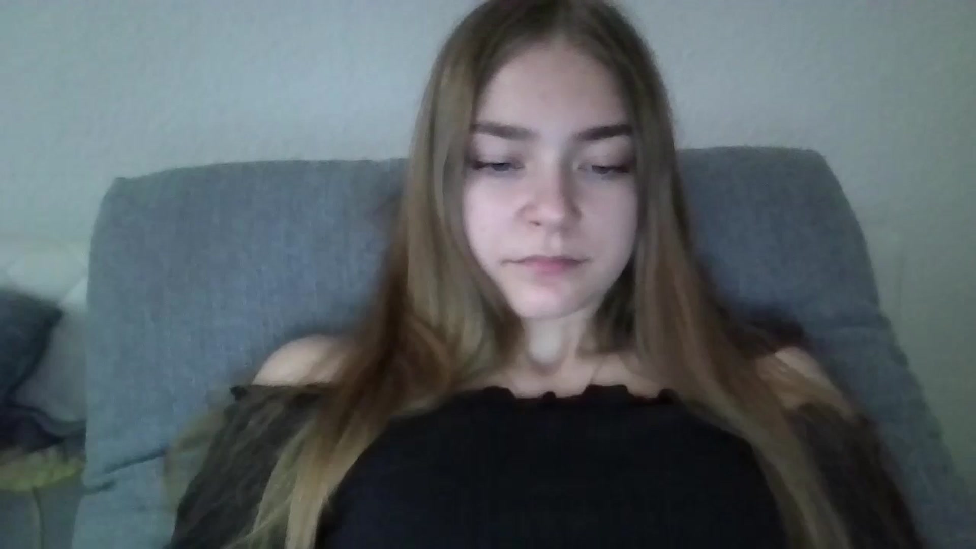 Gallery image thumbnail from LadyNesquick's myfreecams stream on, 10/21/2024, 14:18 image 4 of 20