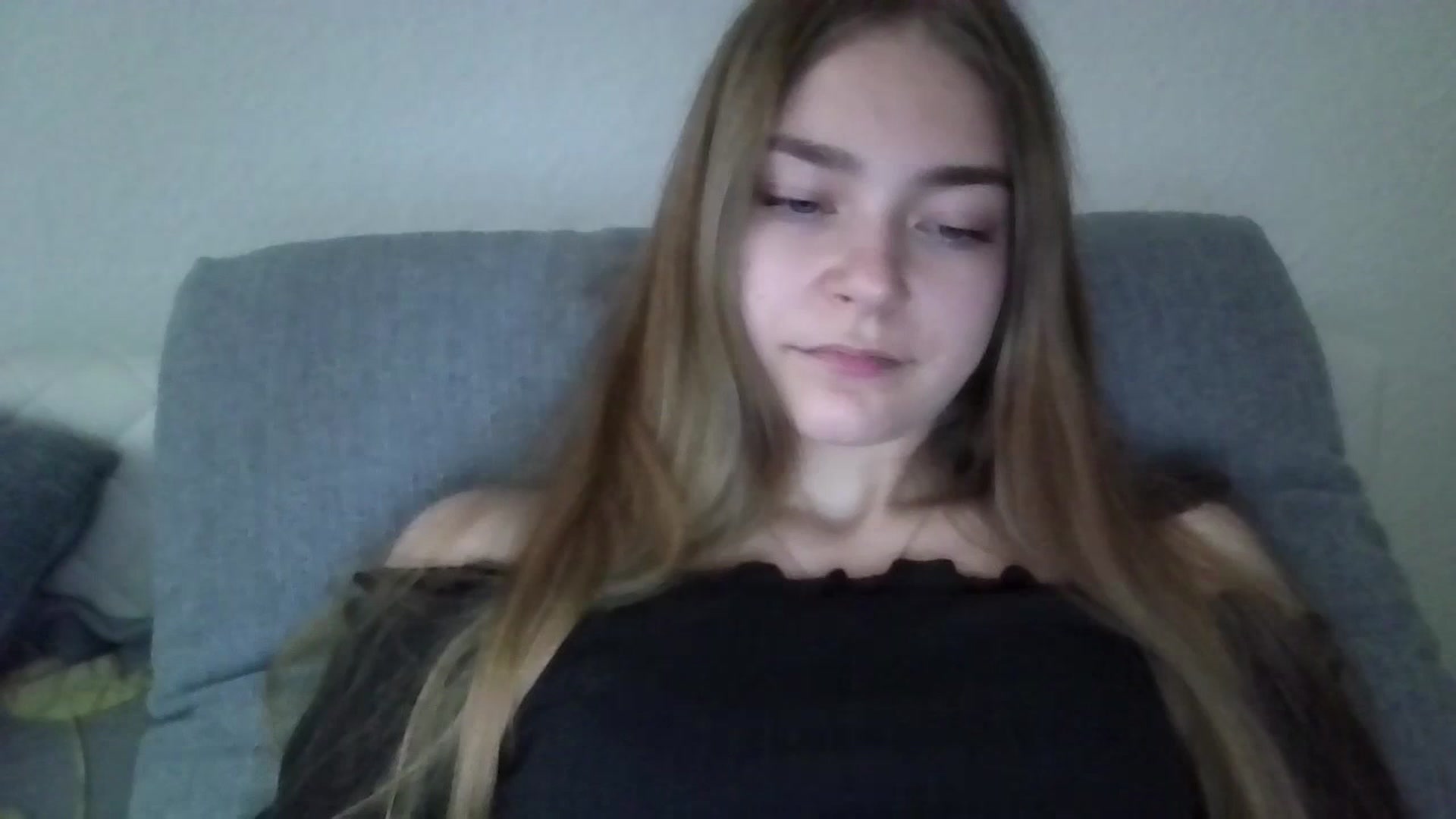 Gallery image thumbnail from LadyNesquick's myfreecams stream on, 10/21/2024, 14:18 image 1 of 20