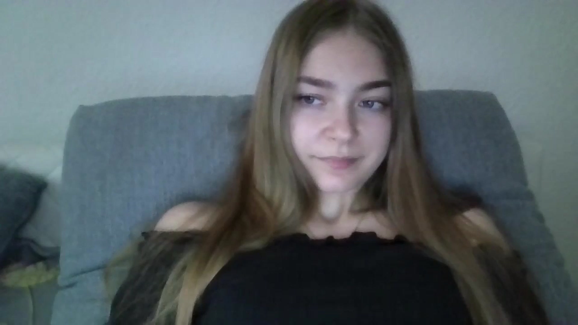 Gallery image thumbnail from LadyNesquick's myfreecams stream on, 10/21/2024, 14:18 image 2 of 20