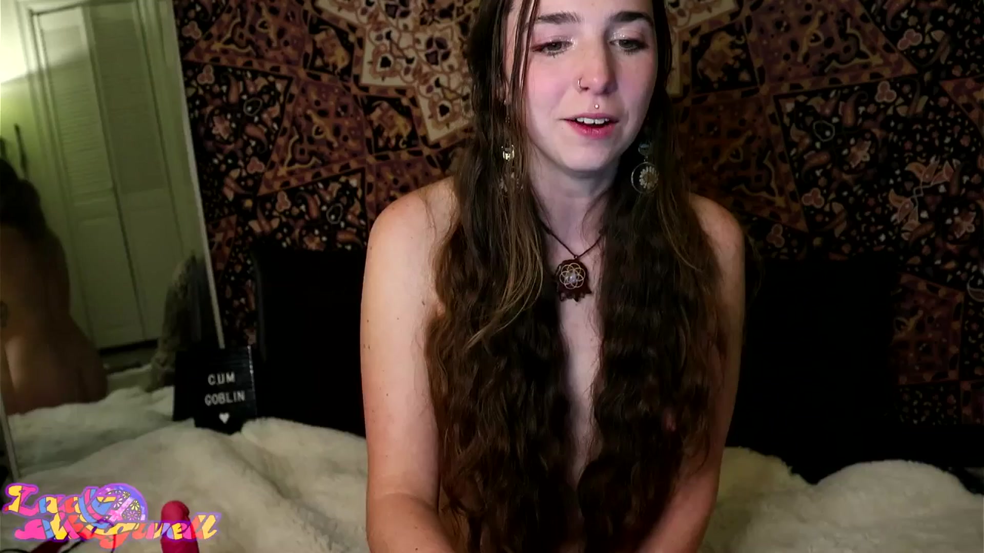 Gallery image thumbnail from LadyShagwell's myfreecams stream on, 04/01/2026, 03:56 image 15 of 20