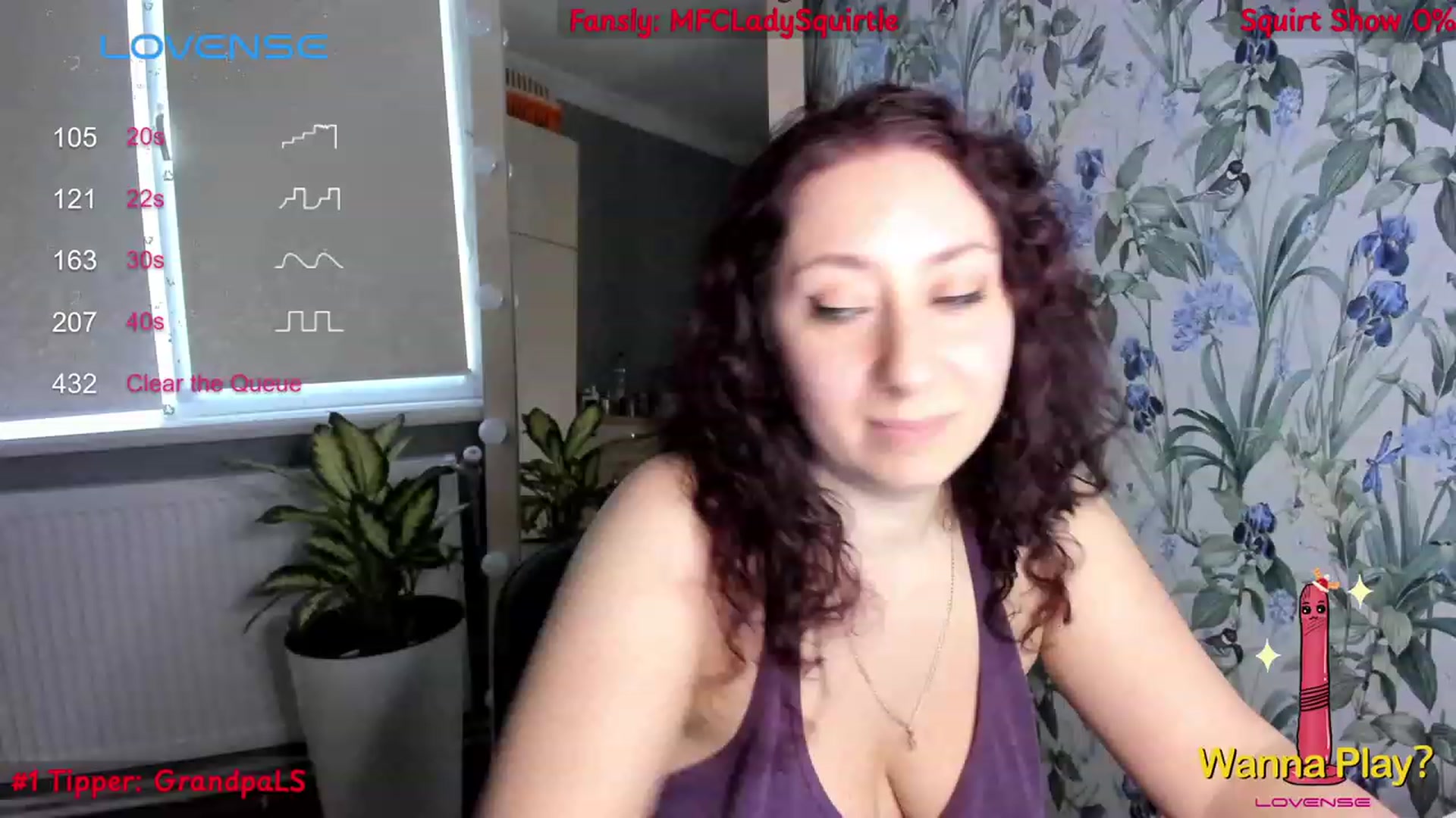 Gallery image thumbnail from LadySquirtle's myfreecams stream on, 11/30/2023, 09:37 image 7 of 20