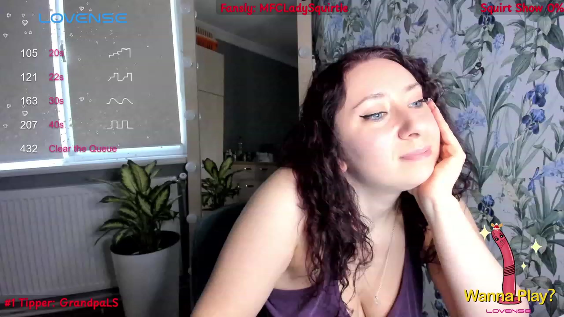 Gallery image thumbnail from LadySquirtle's myfreecams stream on, 11/30/2023, 09:37 image 2 of 20