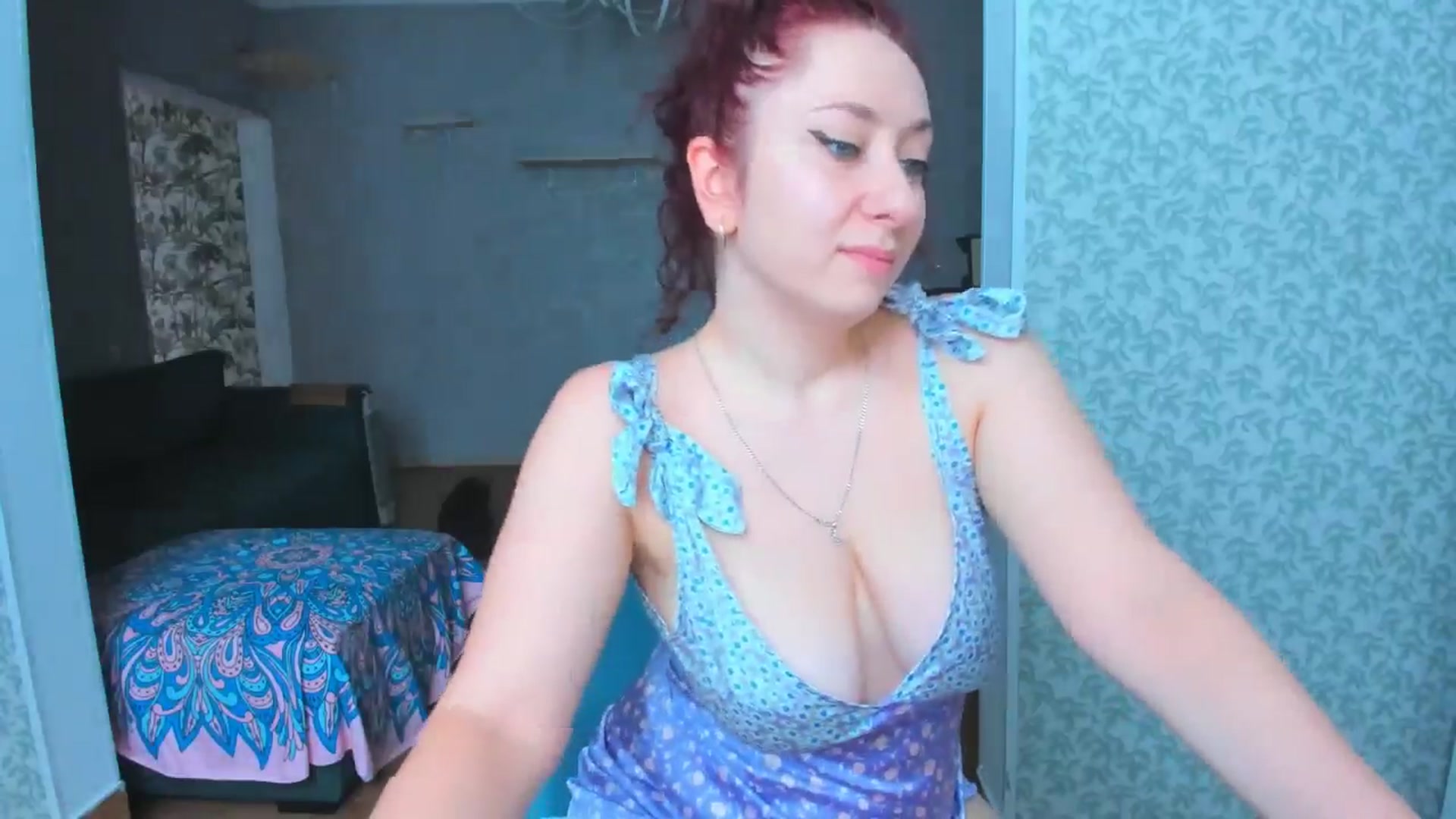 Gallery image thumbnail from LadySquirtle's myfreecams stream on, 08/29/2024, 09:20 image 6 of 20