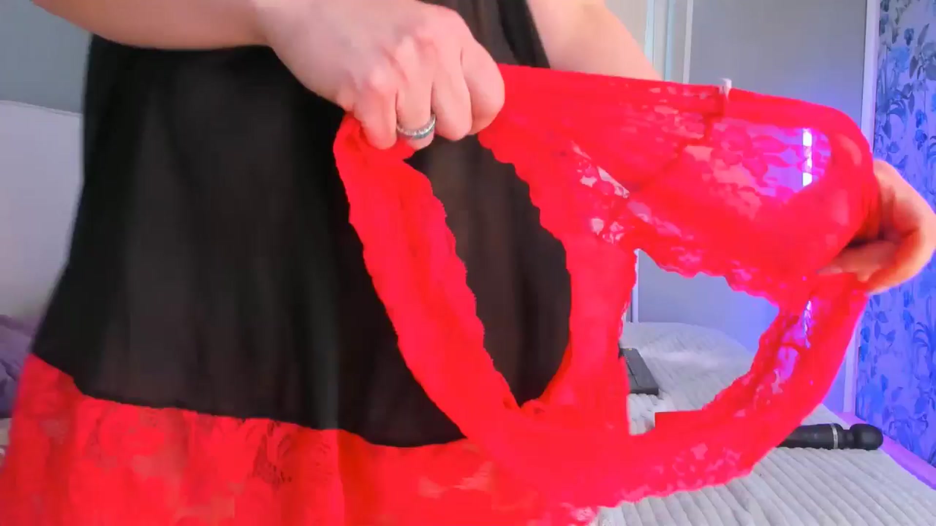 Gallery image thumbnail from LadySquirtle's myfreecams stream on, 02/24/2025, 09:35 image 1 of 20