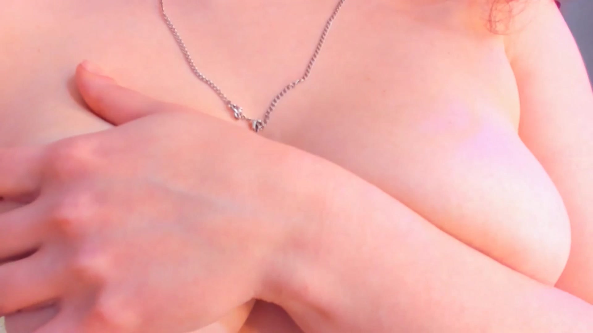 Gallery image thumbnail from LadySquirtle's myfreecams stream on, 05/19/2025, 07:39 image 13 of 20