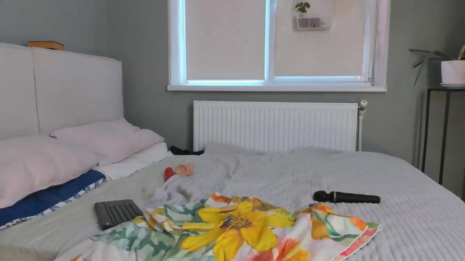 Gallery image thumbnail from LadySquirtle's myfreecams stream on, 08/10/2026, 07:47 image 13 of 20