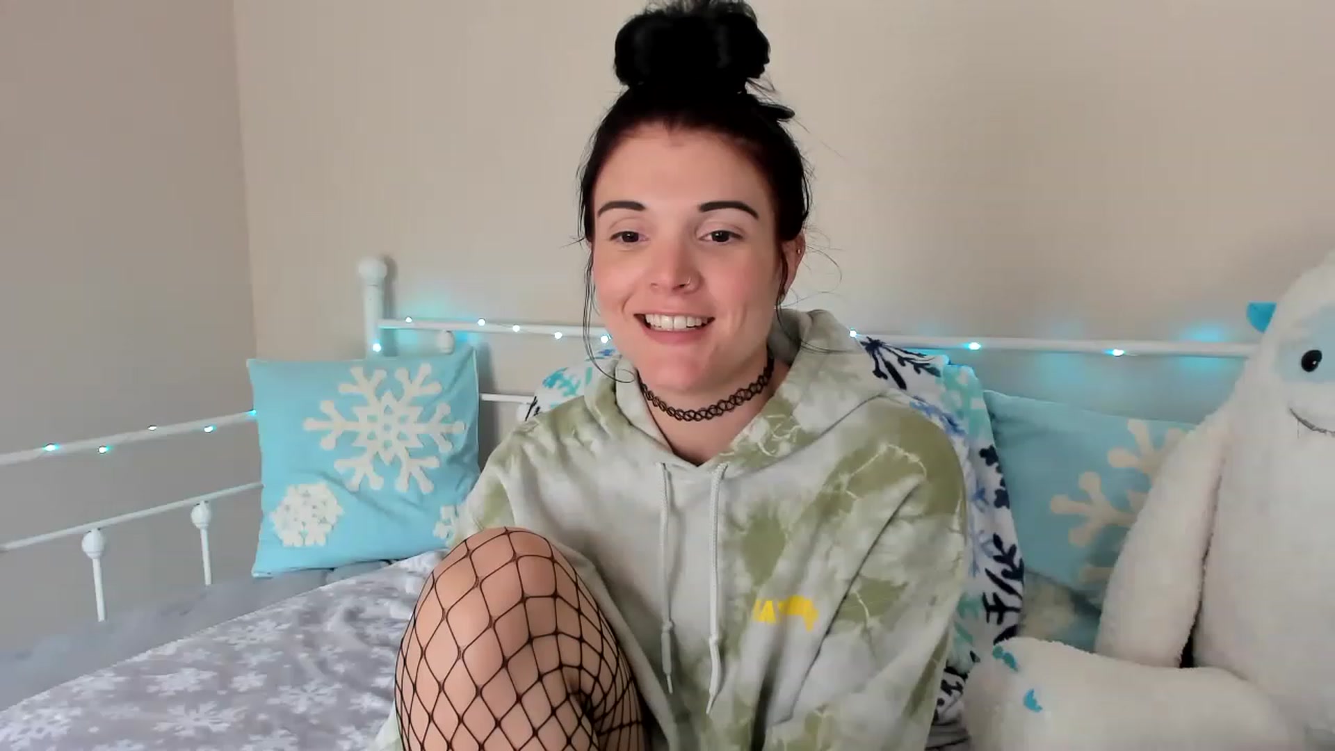 Gallery image thumbnail from LadyStarr's myfreecams stream on, 12/03/2022, 18:57 image 15 of 20