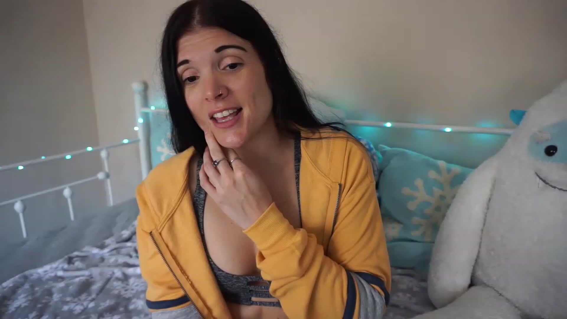 Gallery image thumbnail from LadyStarr's myfreecams stream on, 12/15/2022, 16:30 image 11 of 20