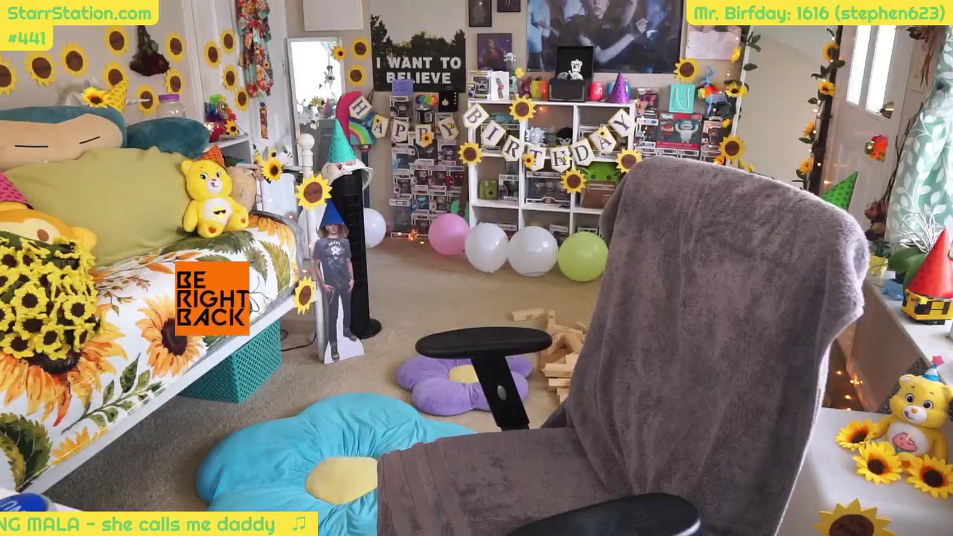 Gallery image thumbnail from LadyStarr's myfreecams stream on, 04/27/2026, 17:27 image 11 of 20