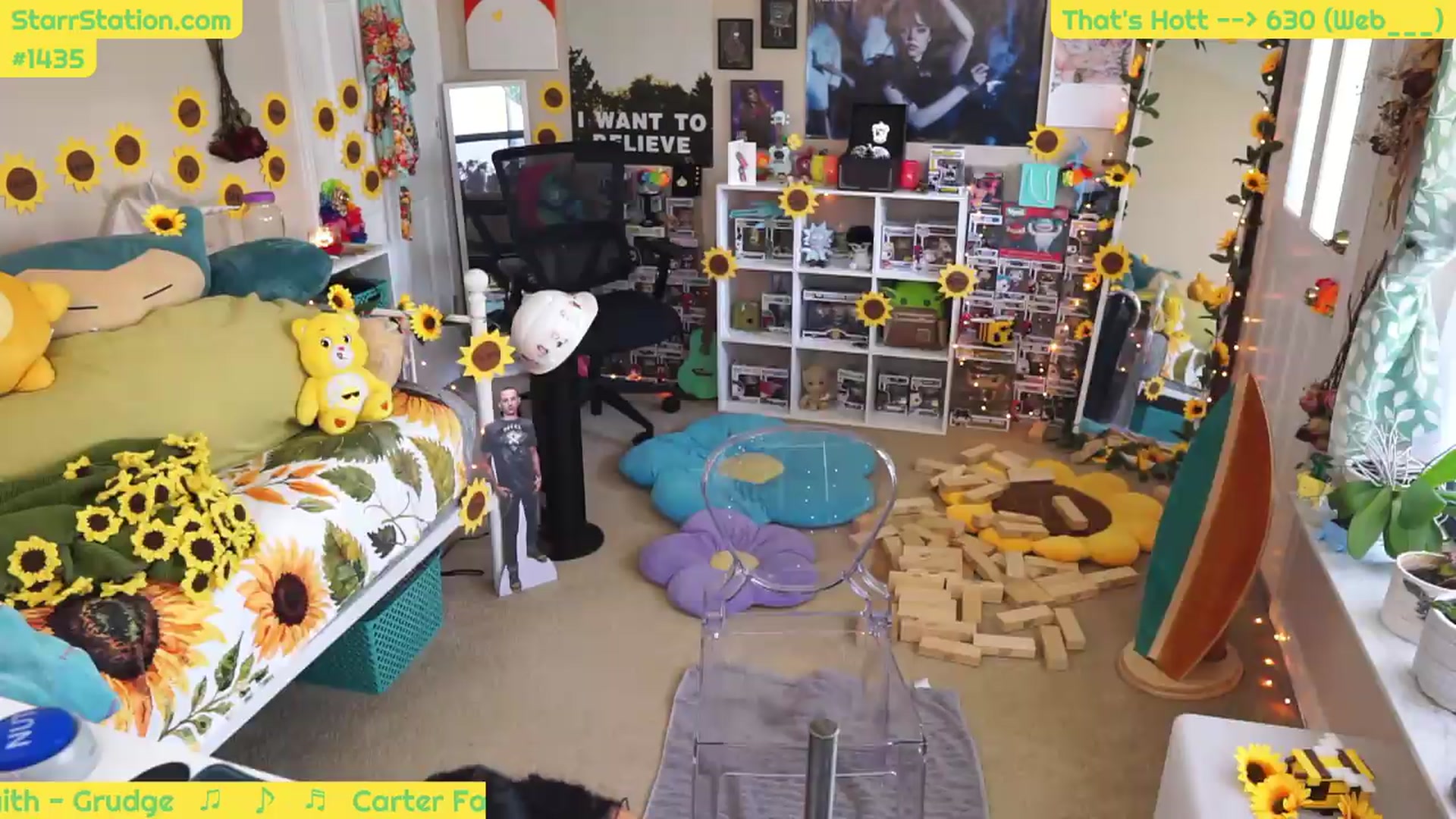 Gallery image thumbnail from LadyStarr's myfreecams stream on, 05/09/2026, 16:29 image 19 of 20