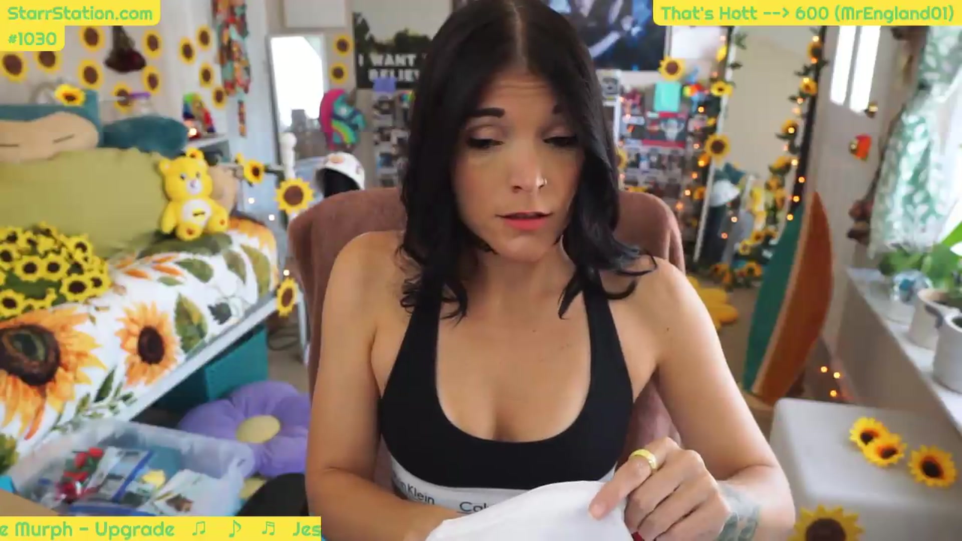 Gallery image thumbnail from LadyStarr's myfreecams stream on, 05/22/2026, 16:21 image 9 of 20