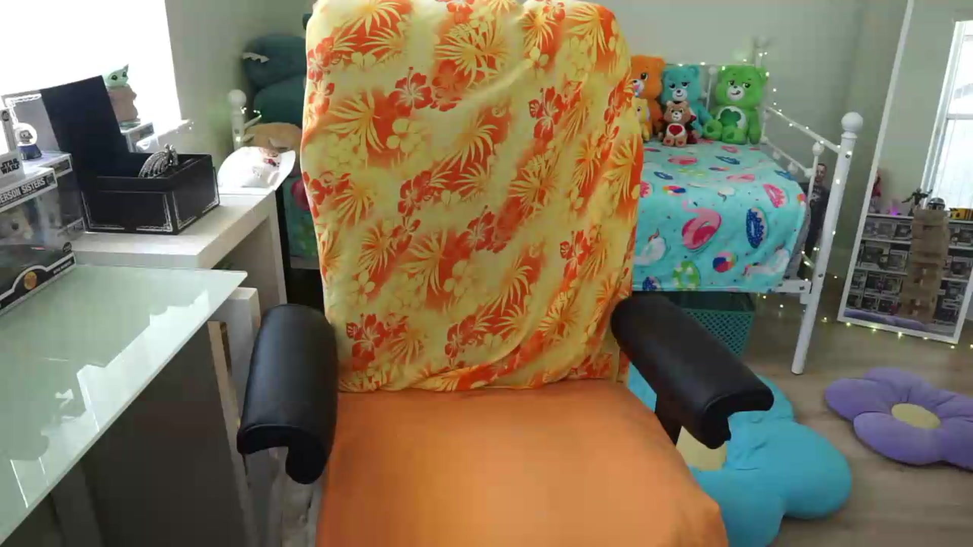 Gallery image thumbnail from LadyStarr's myfreecams stream on, 06/29/2026, 15:37 image 6 of 20