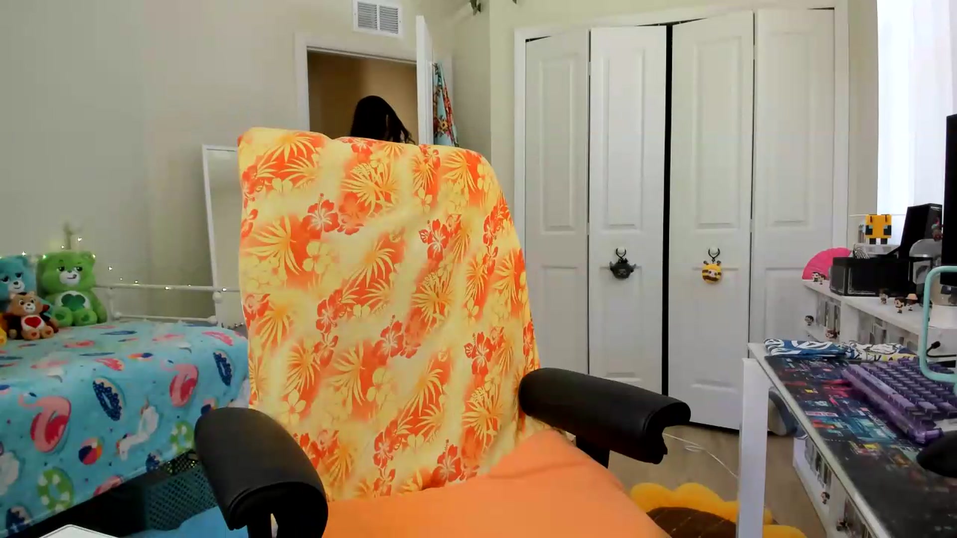 Gallery image thumbnail from LadyStarr's myfreecams stream on, 07/03/2026, 17:03 image 17 of 20