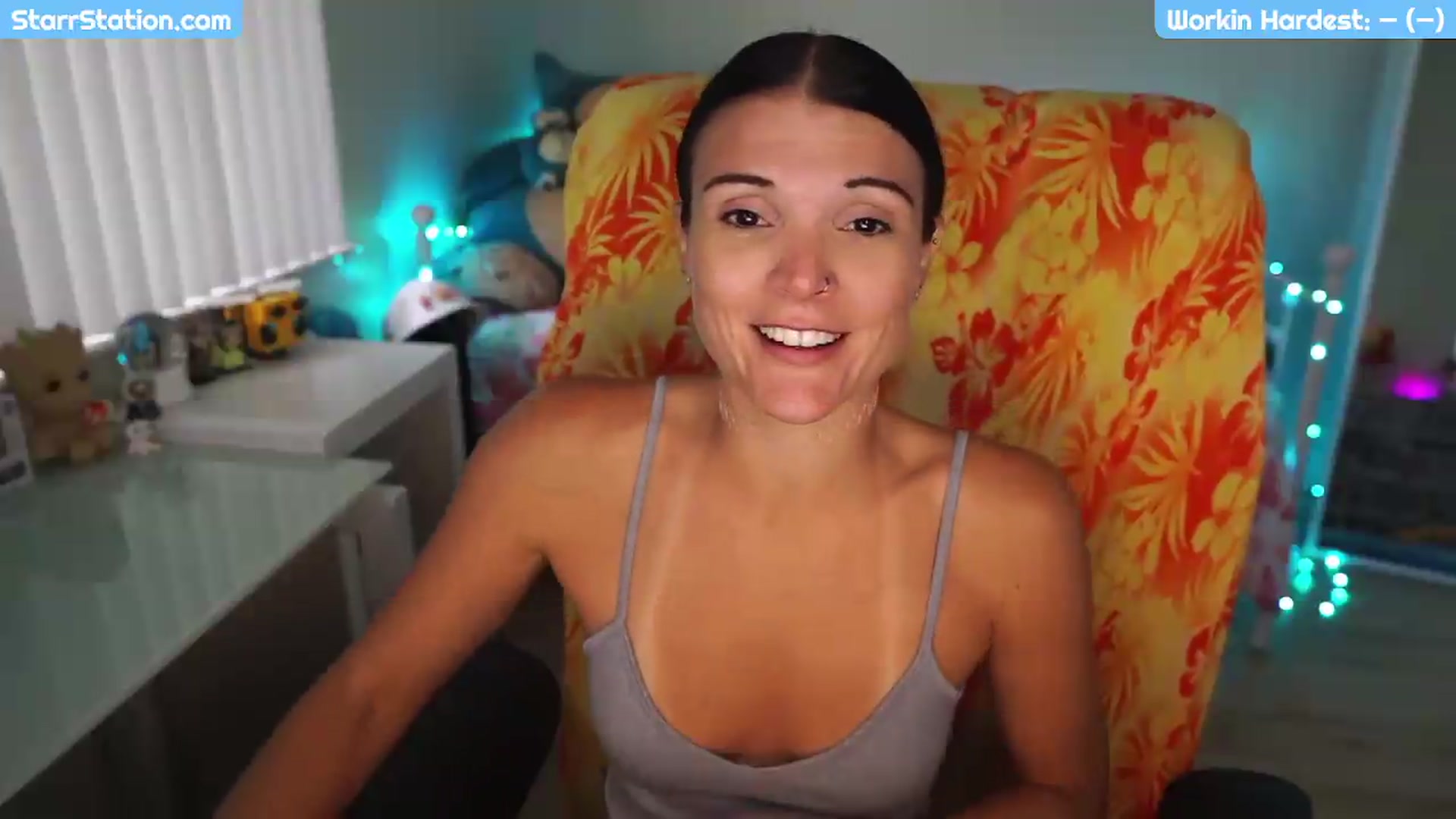 Gallery image thumbnail from LadyStarr's myfreecams stream on, 07/28/2026, 21:42 image 2 of 20