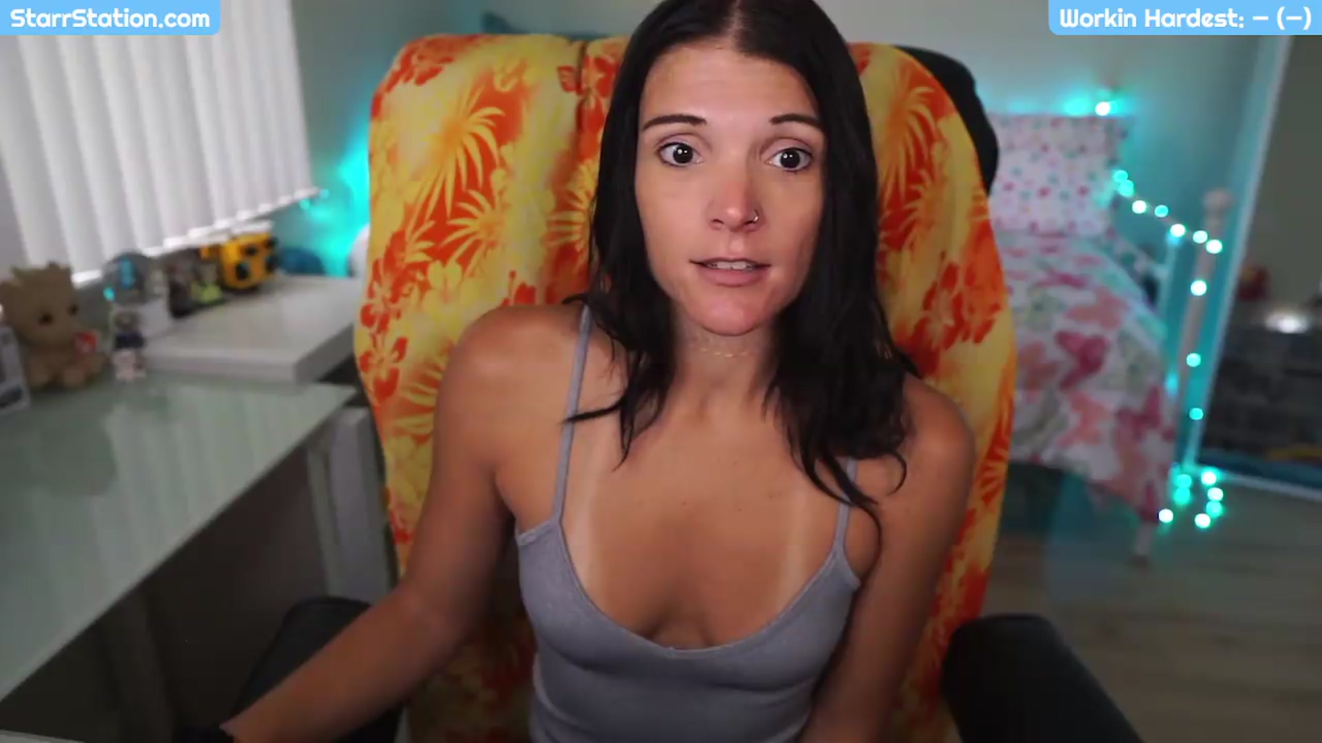 Gallery image thumbnail from LadyStarr's myfreecams stream on, 07/28/2026, 21:42 image 4 of 20