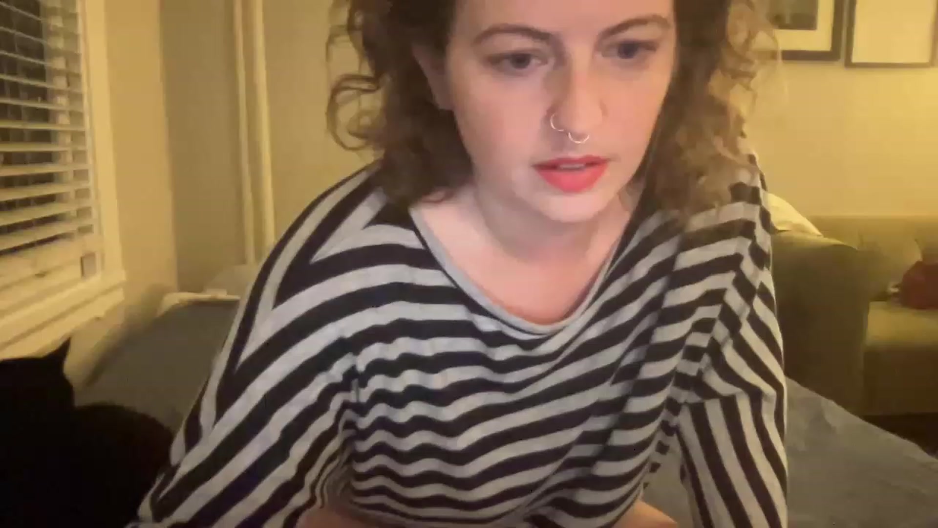 Gallery image thumbnail from LadyStarrdust's myfreecams stream on, 11/20/2022, 02:06 image 17 of 20