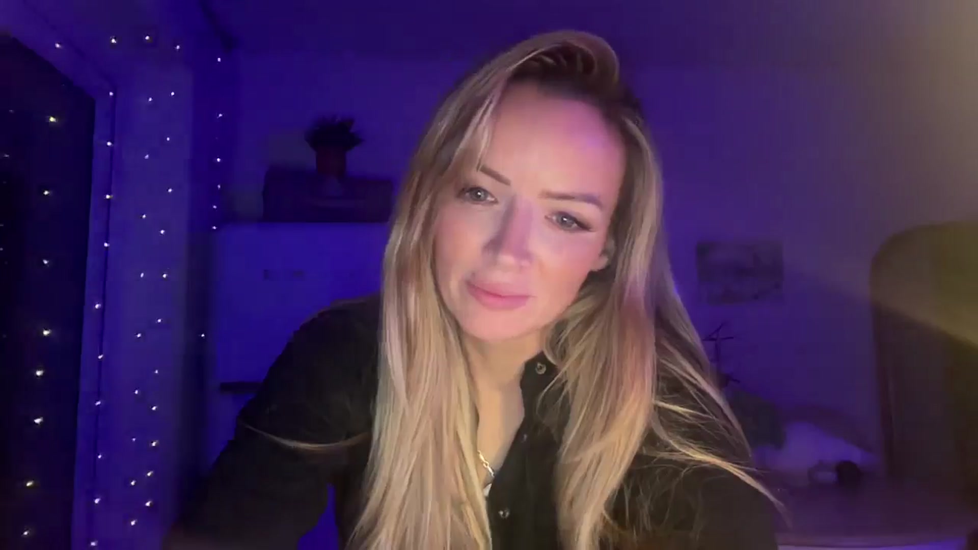 Gallery image thumbnail from LadySterling's myfreecams stream on, 10/19/2025, 23:59 image 2 of 20