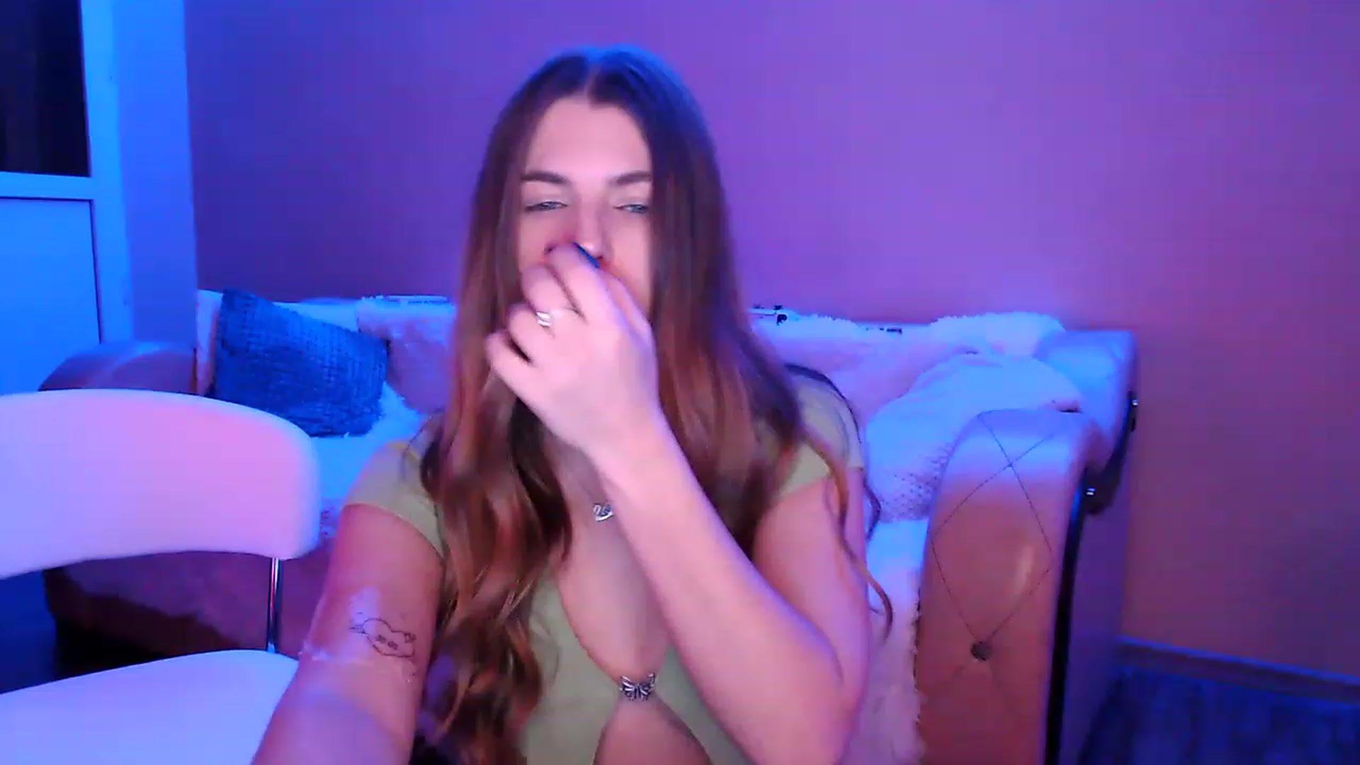 Gallery image thumbnail from LadySwan_'s myfreecams stream on, 03/25/2023, 20:12 image 17 of 20