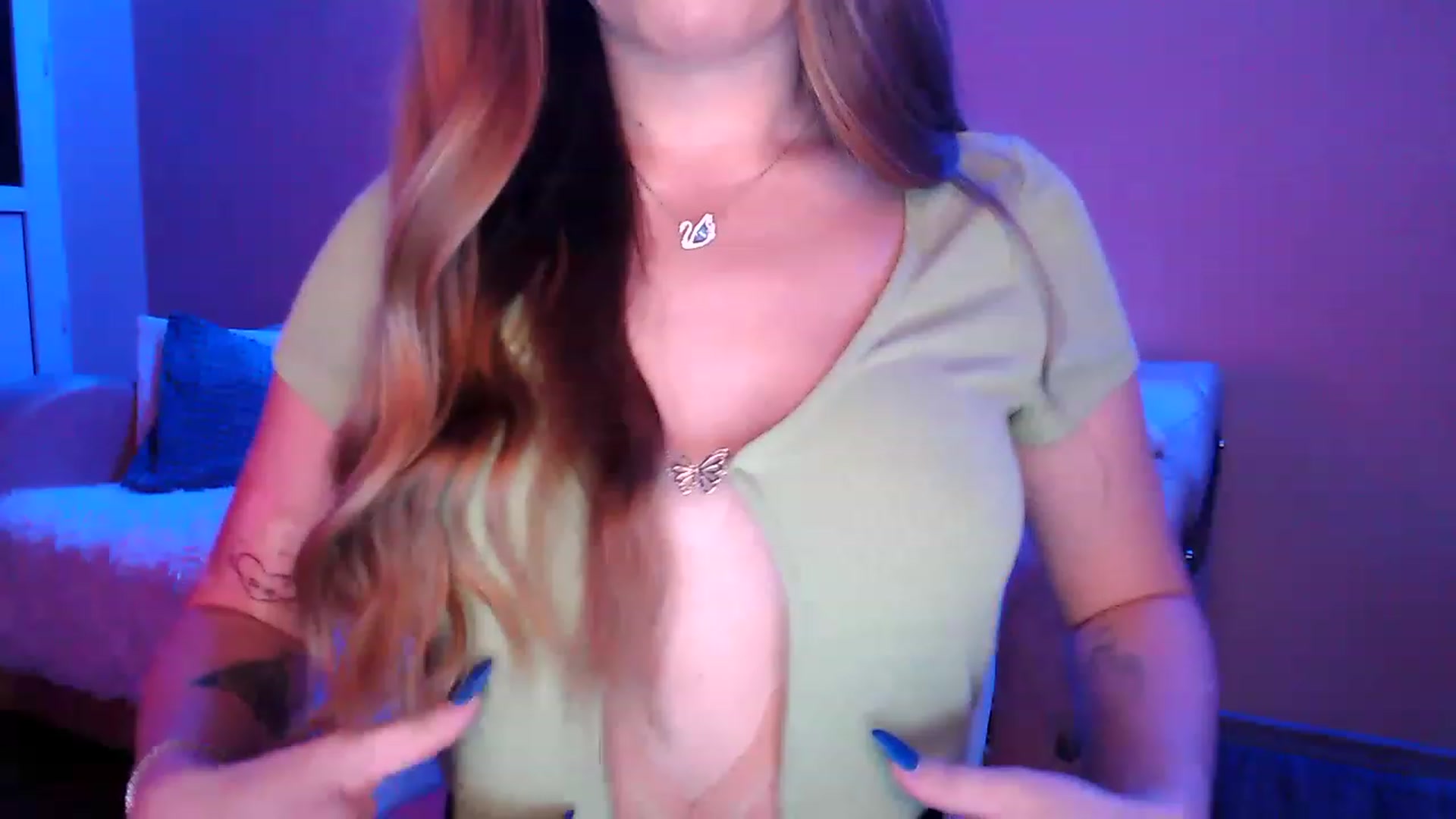 Gallery image thumbnail from LadySwan_'s myfreecams stream on, 03/25/2023, 20:12 image 10 of 20