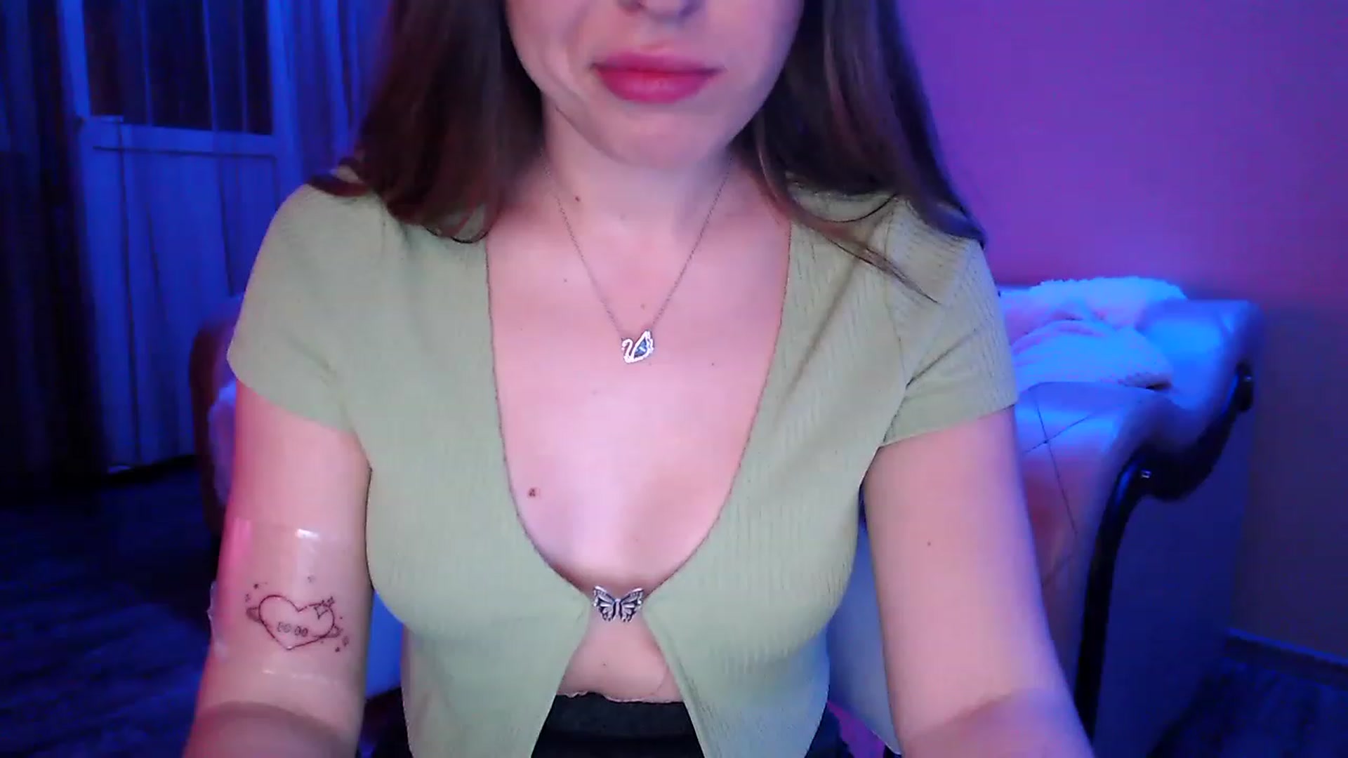 Gallery image thumbnail from LadySwan_'s myfreecams stream on, 03/25/2023, 21:41 image 10 of 20