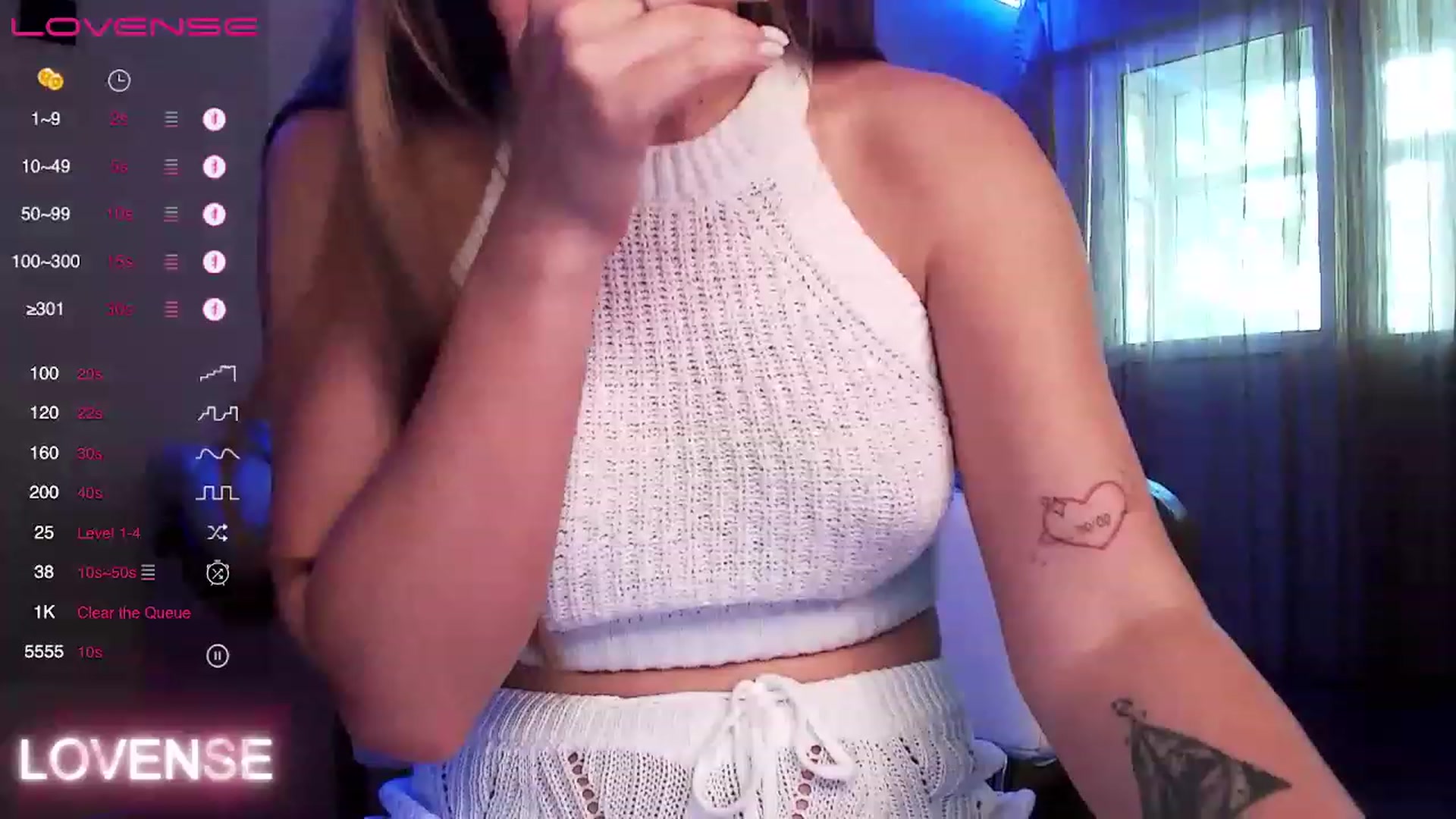 Gallery image thumbnail from LadySwan_'s myfreecams stream on, 04/29/2023, 08:31 image 3 of 20