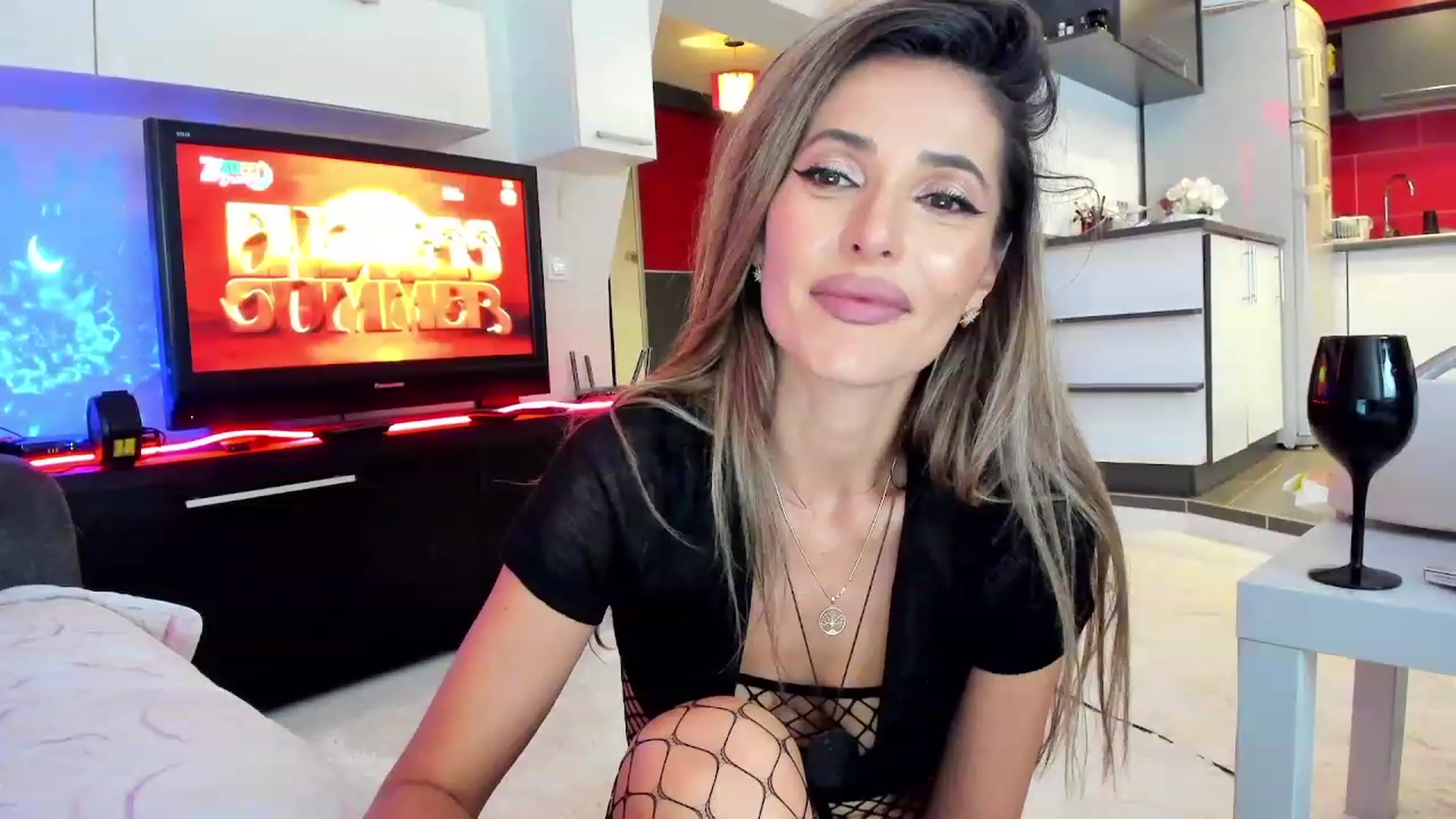 Gallery image thumbnail from LadyTinaofMFC's myfreecams stream on, 10/03/2023, 23:51 image 20 of 20