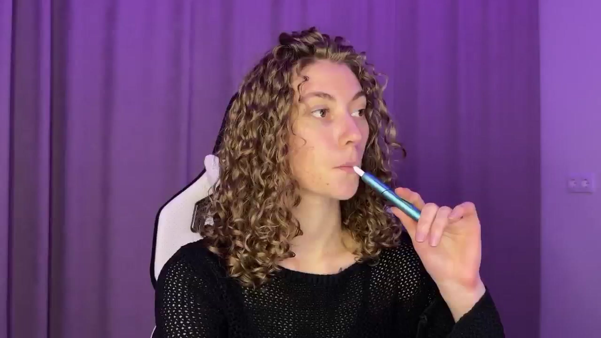 Gallery image thumbnail from Lady_Curls's myfreecams stream on, 11/24/2024, 18:47 image 10 of 20