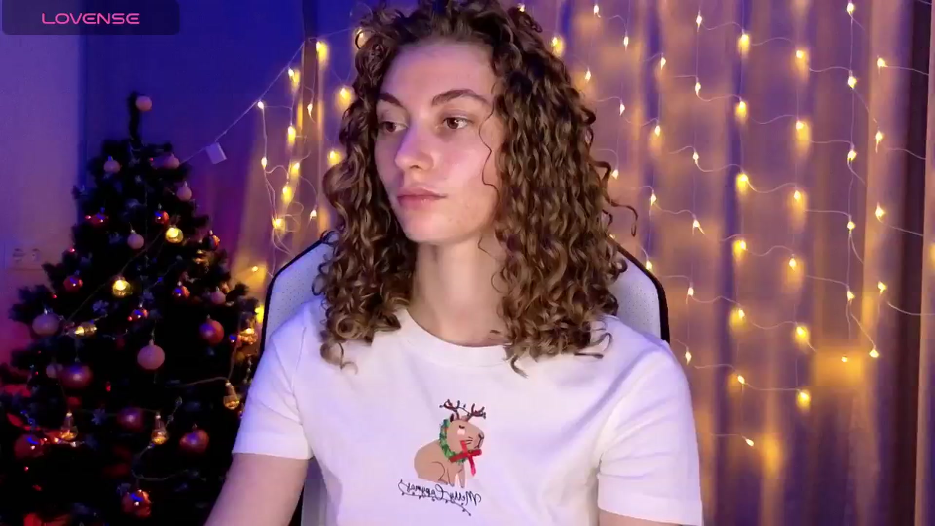 Gallery image thumbnail from Lady_Curls's myfreecams stream on, 12/20/2024, 01:17 image 8 of 20
