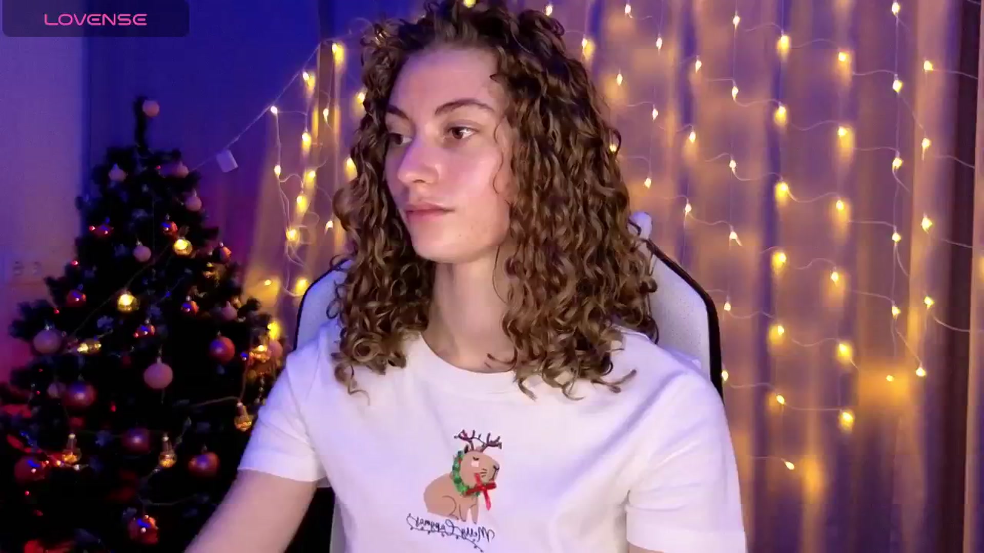 Gallery image thumbnail from Lady_Curls's myfreecams stream on, 12/20/2024, 01:17 image 9 of 20