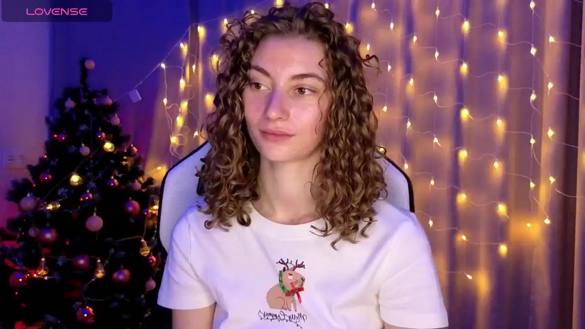 Gallery image thumbnail from Lady_Curls's myfreecams stream on, 12/20/2024, 01:17 image 16 of 20