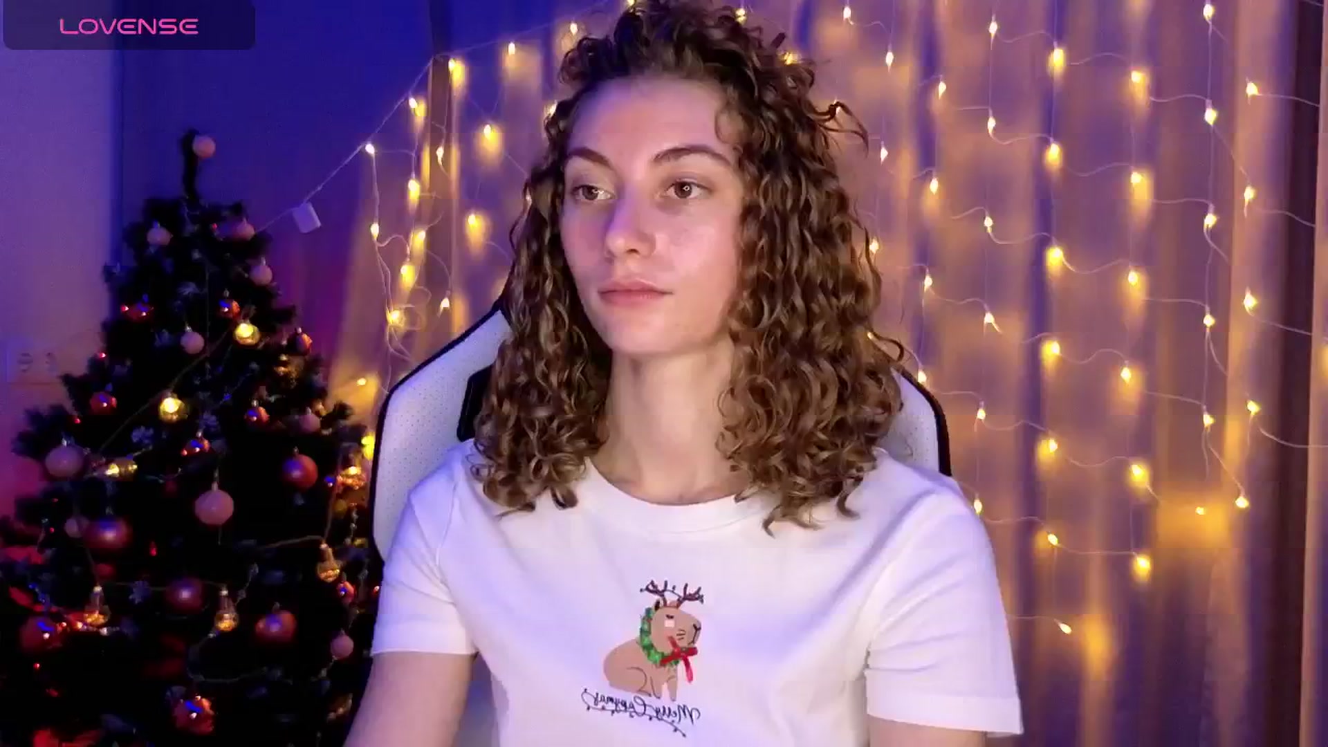 Gallery image thumbnail from Lady_Curls's myfreecams stream on, 12/20/2024, 01:17 image 18 of 20