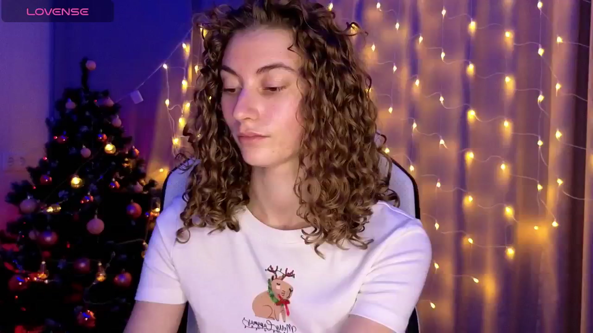 Gallery image thumbnail from Lady_Curls's myfreecams stream on, 12/20/2024, 01:17 image 11 of 20