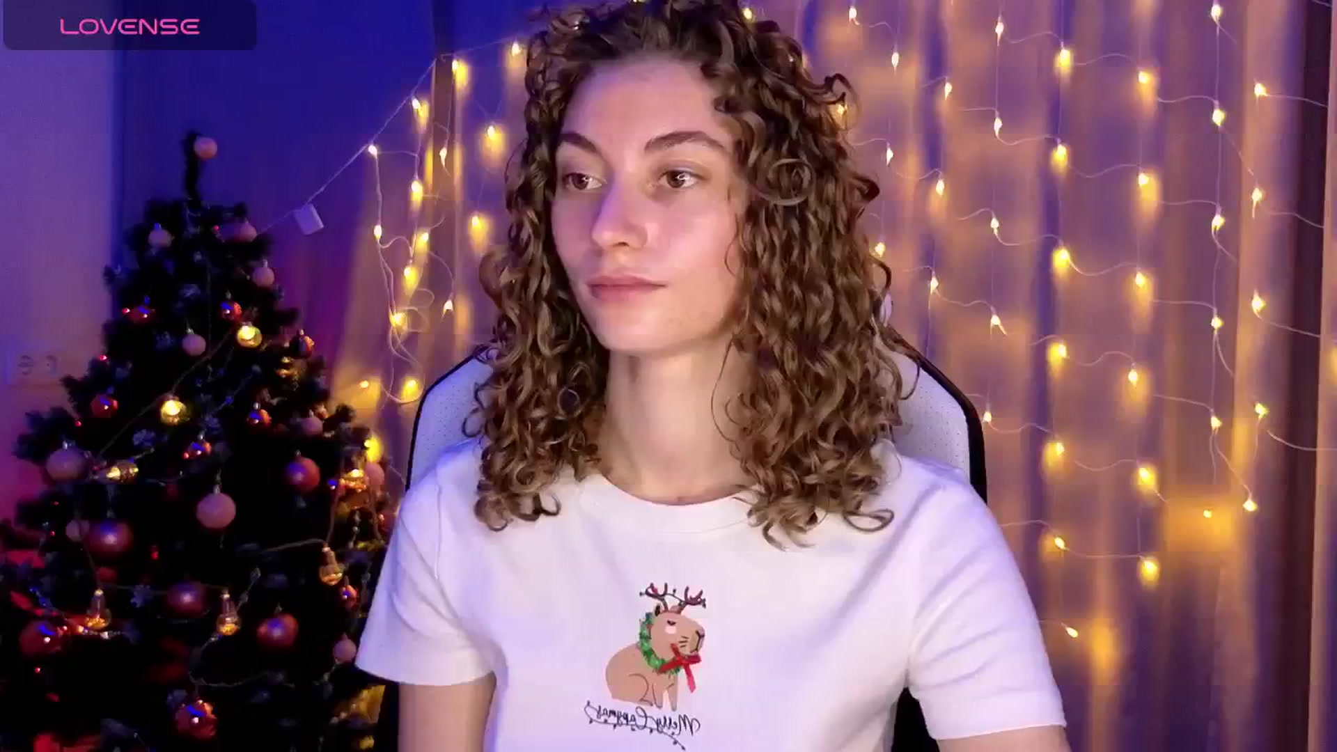 Gallery image thumbnail from Lady_Curls's myfreecams stream on, 12/20/2024, 01:17 image 6 of 20