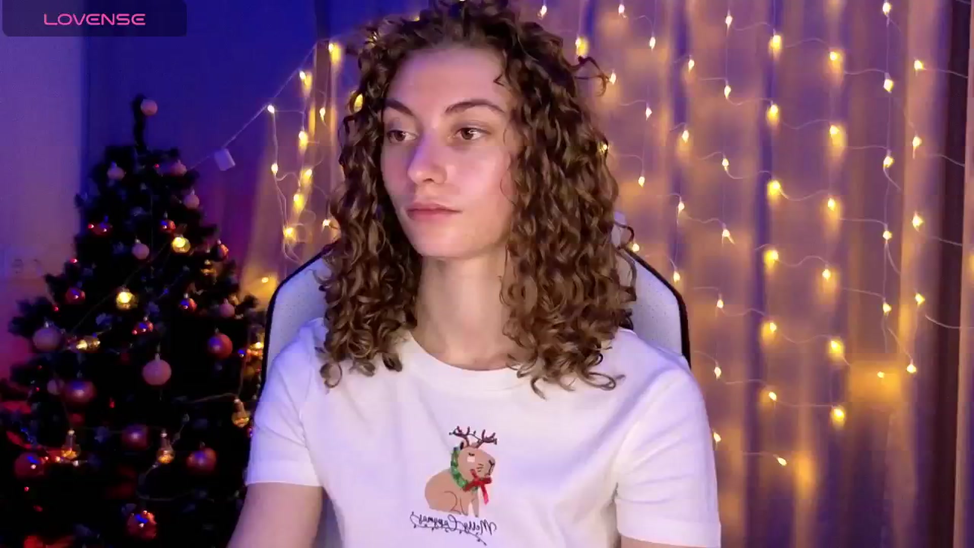 Gallery image thumbnail from Lady_Curls's myfreecams stream on, 12/20/2024, 01:17 image 13 of 20