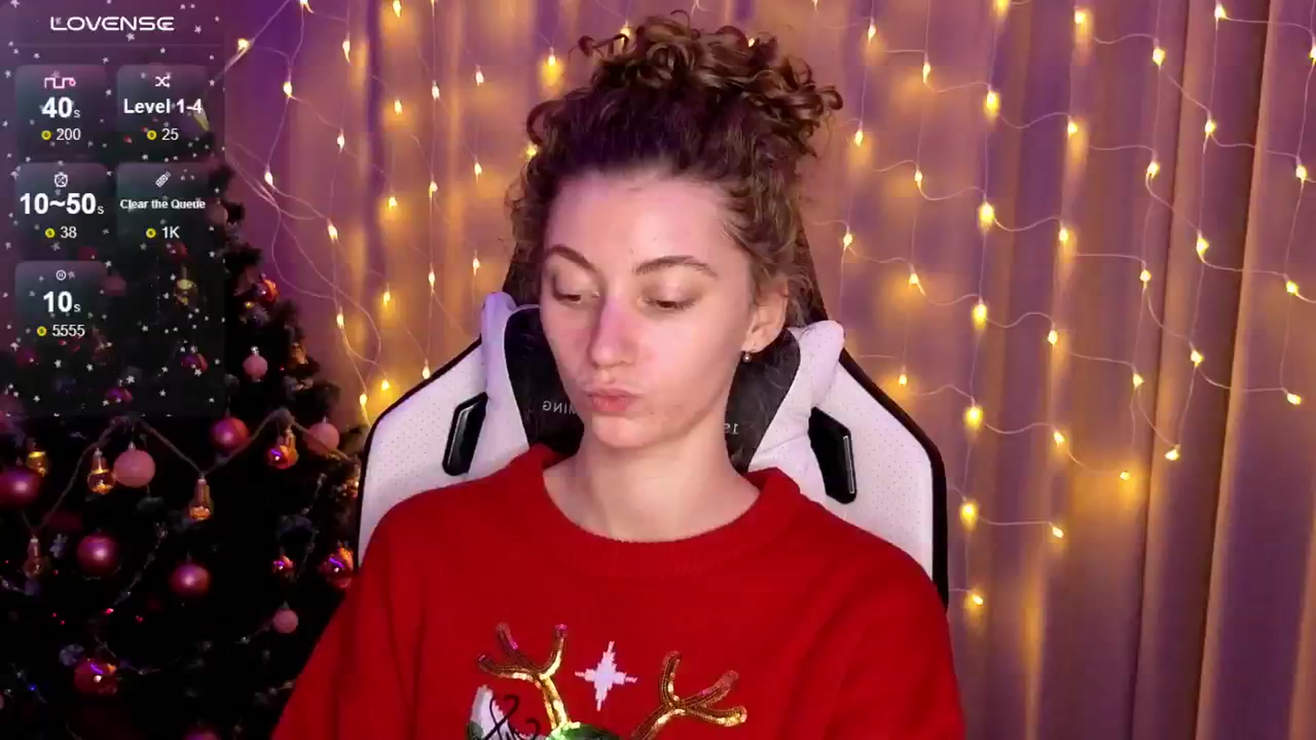 Gallery image thumbnail from Lady_Curls's myfreecams stream on, 01/01/2025, 23:43 image 14 of 20