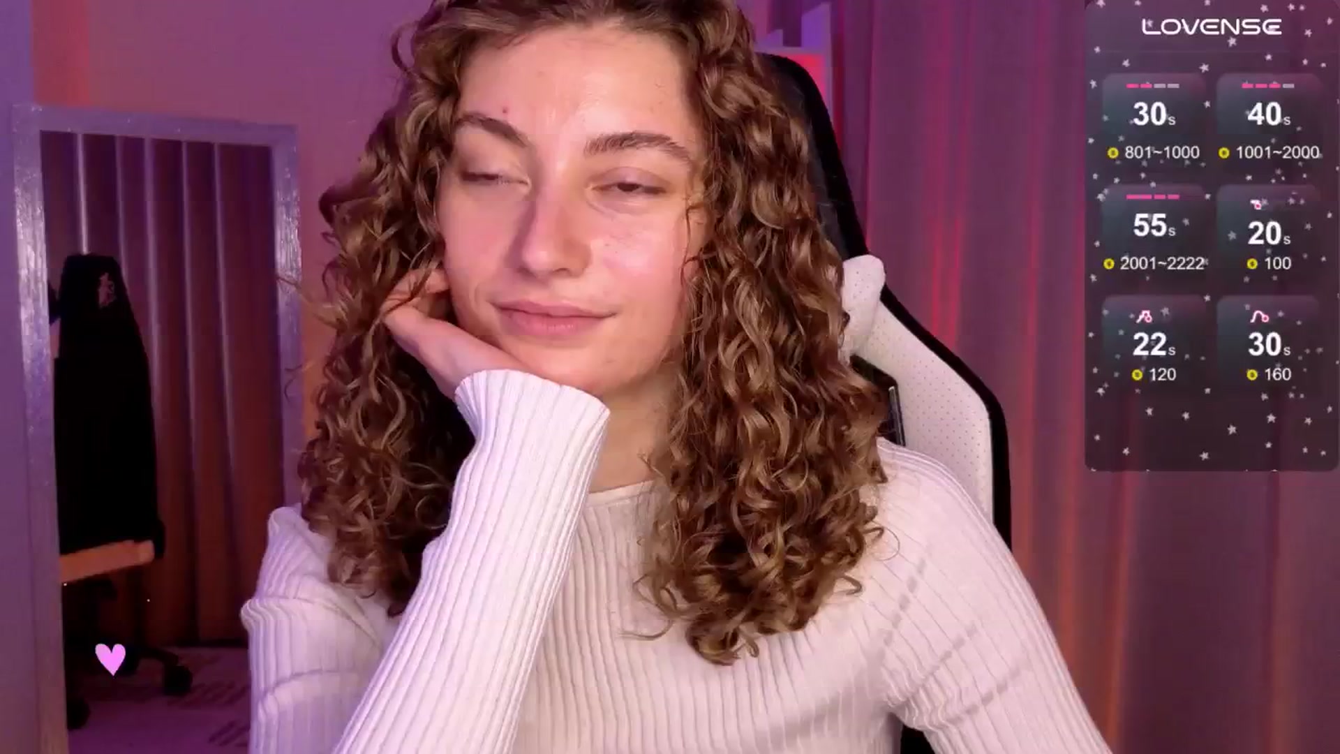 Gallery image thumbnail from Lady_Curls's myfreecams stream on, 01/21/2025, 02:47 image 13 of 20